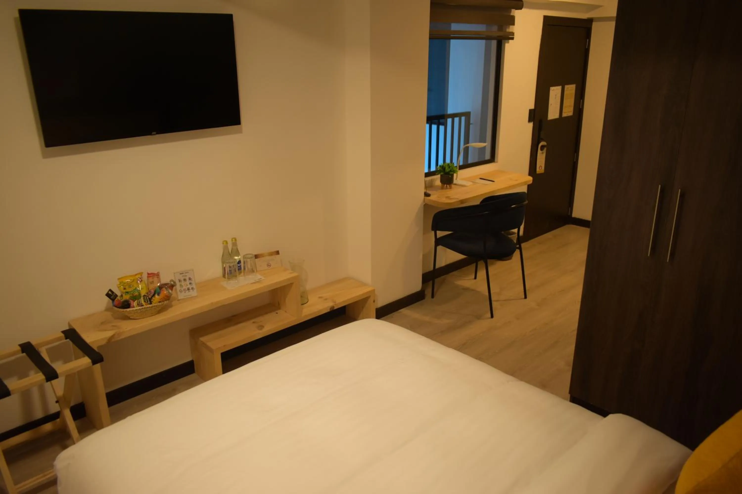 Photo of the whole room, Bed in Hotel Vaway