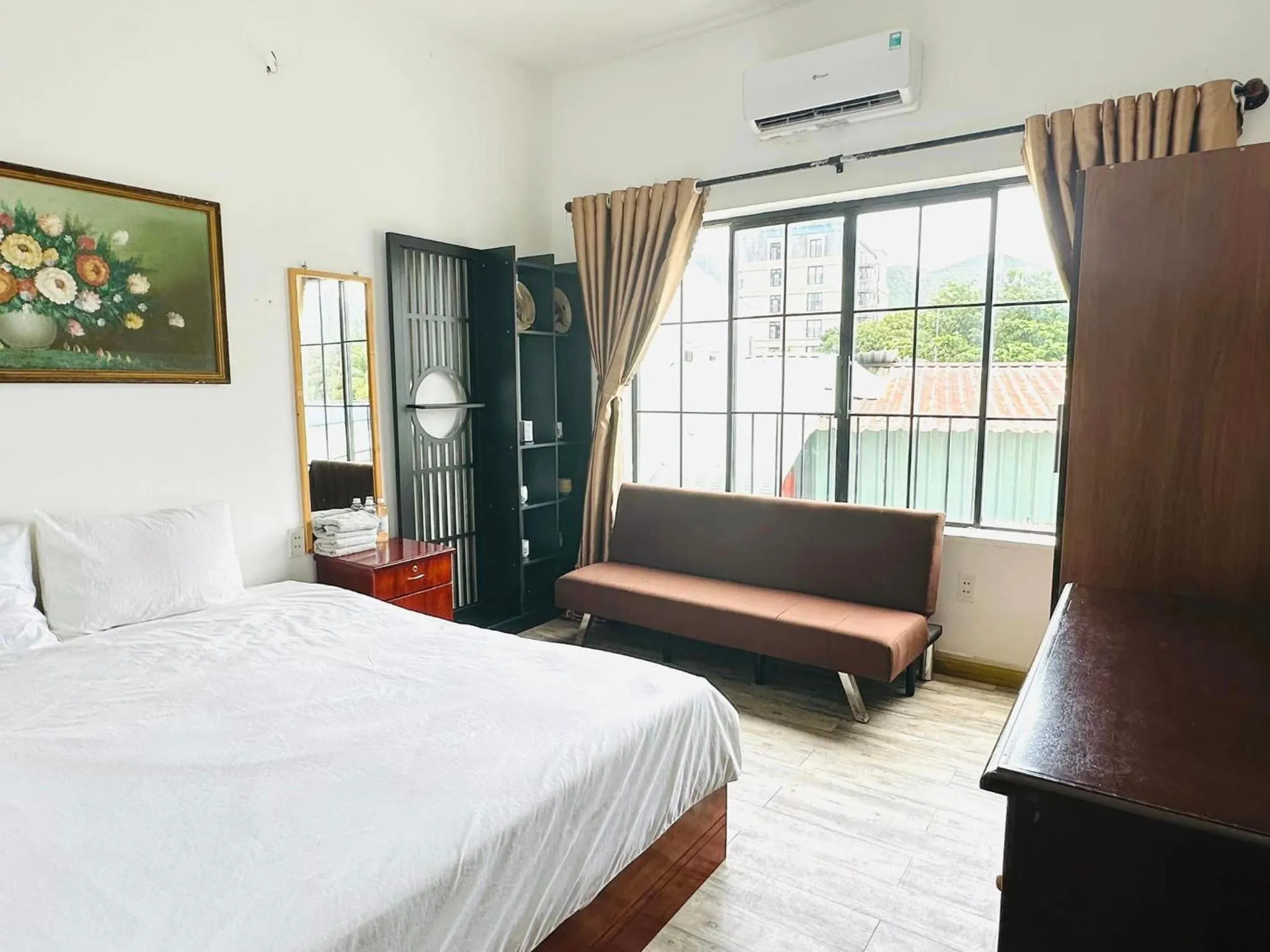 Bed in Con Son Island Hotel