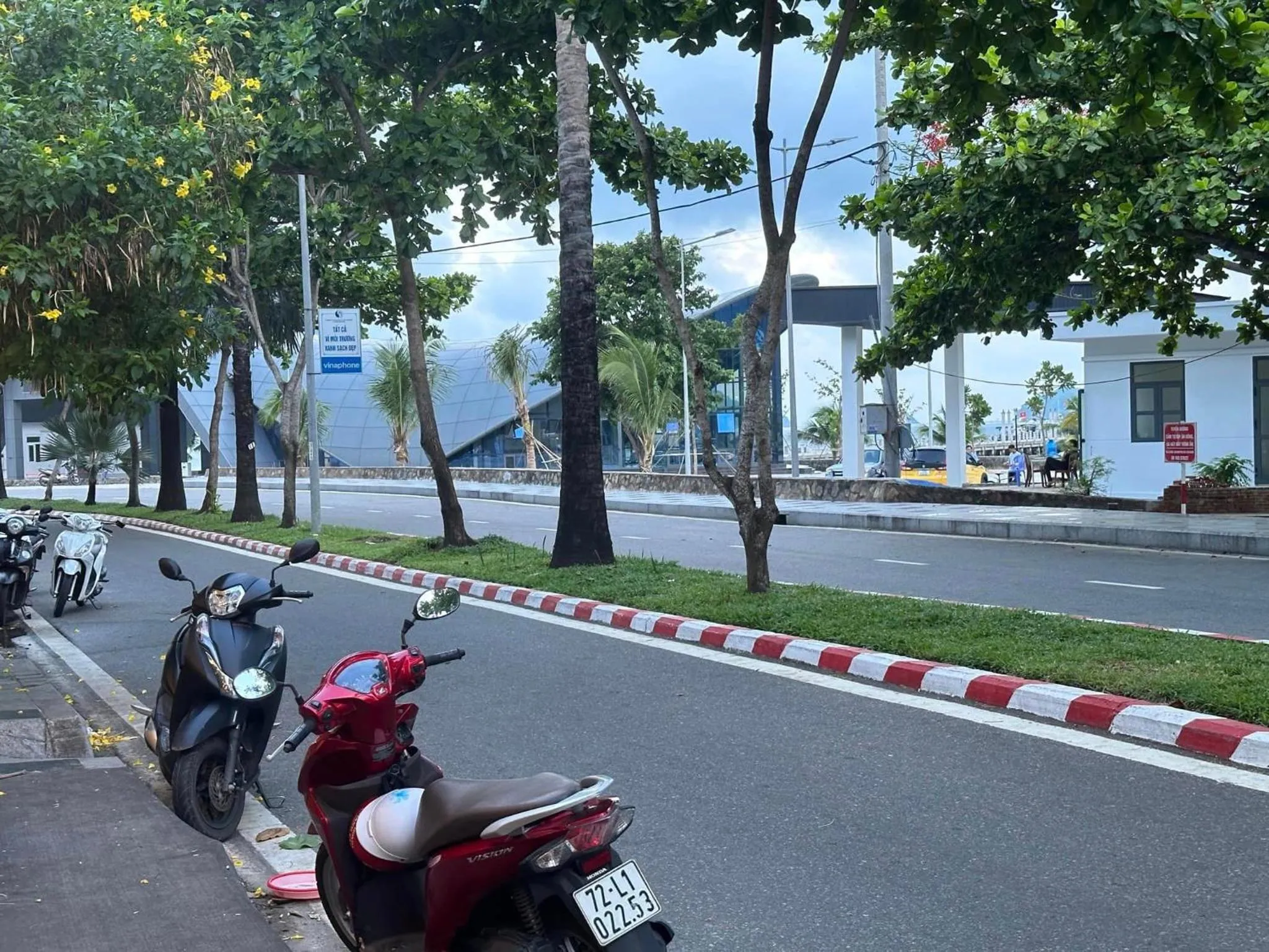 Con Son Island Hotel