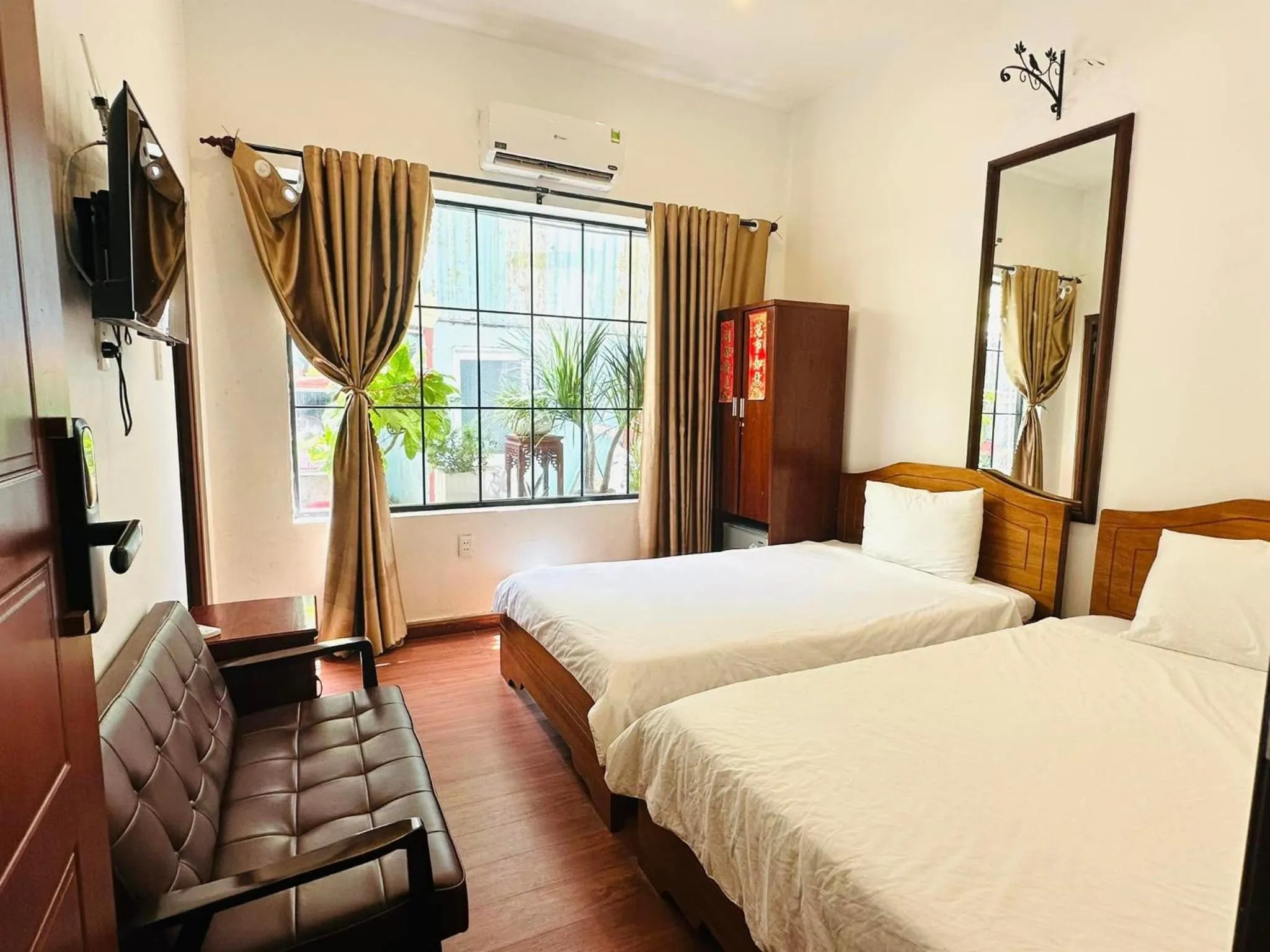 Bed in Con Son Island Hotel