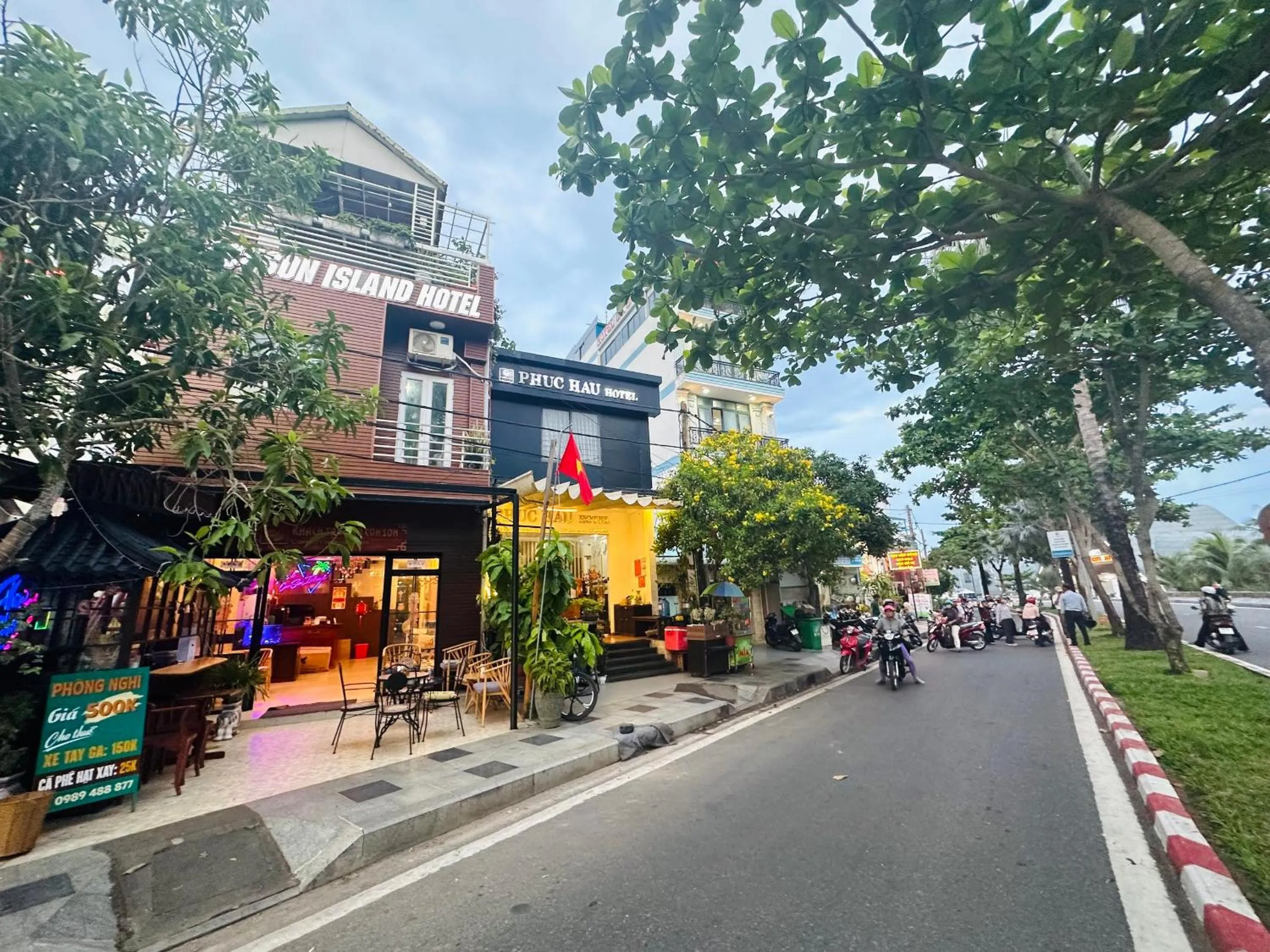 Con Son Island Hotel