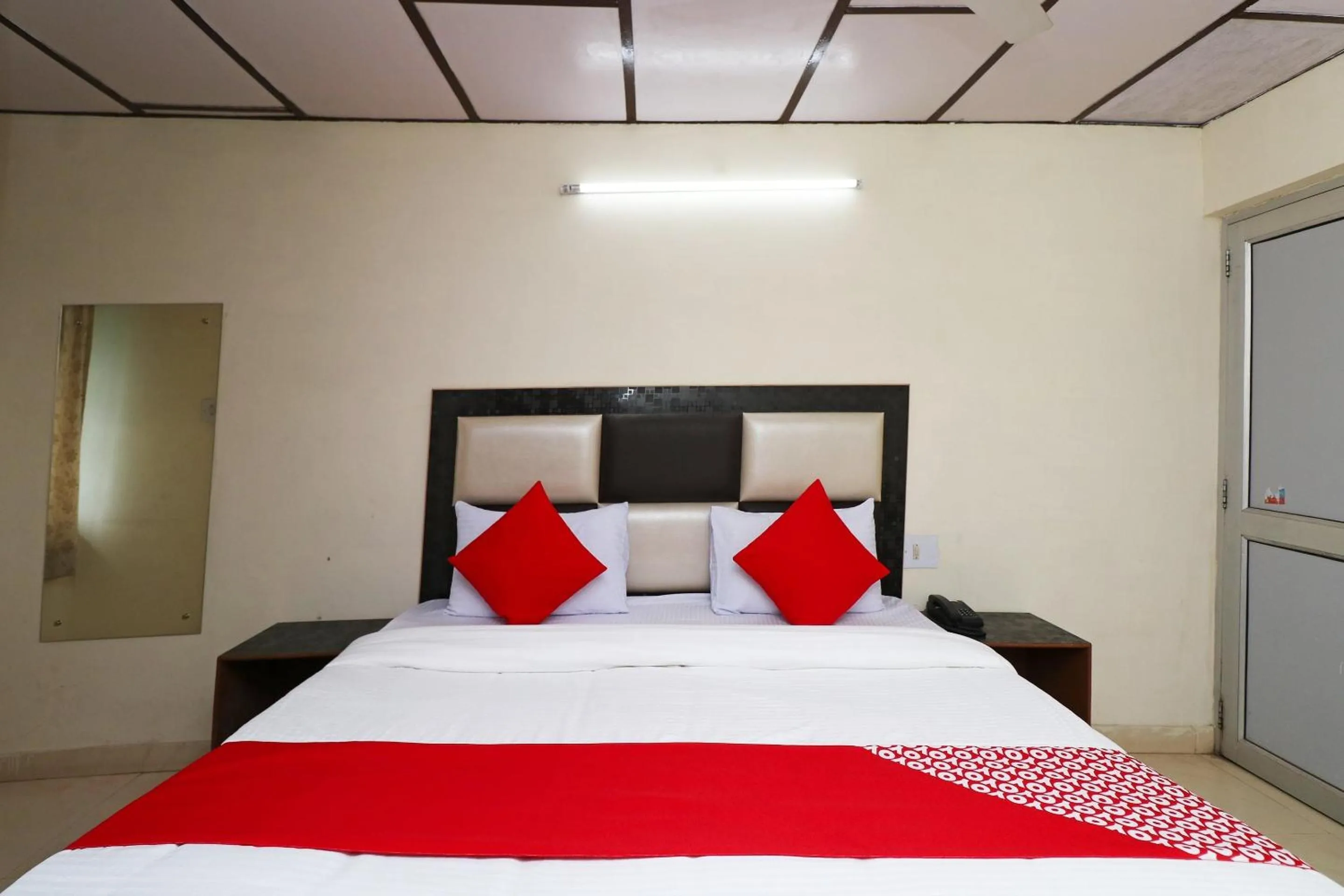 Bedroom, Bed in Super Hotel O Country Lodge