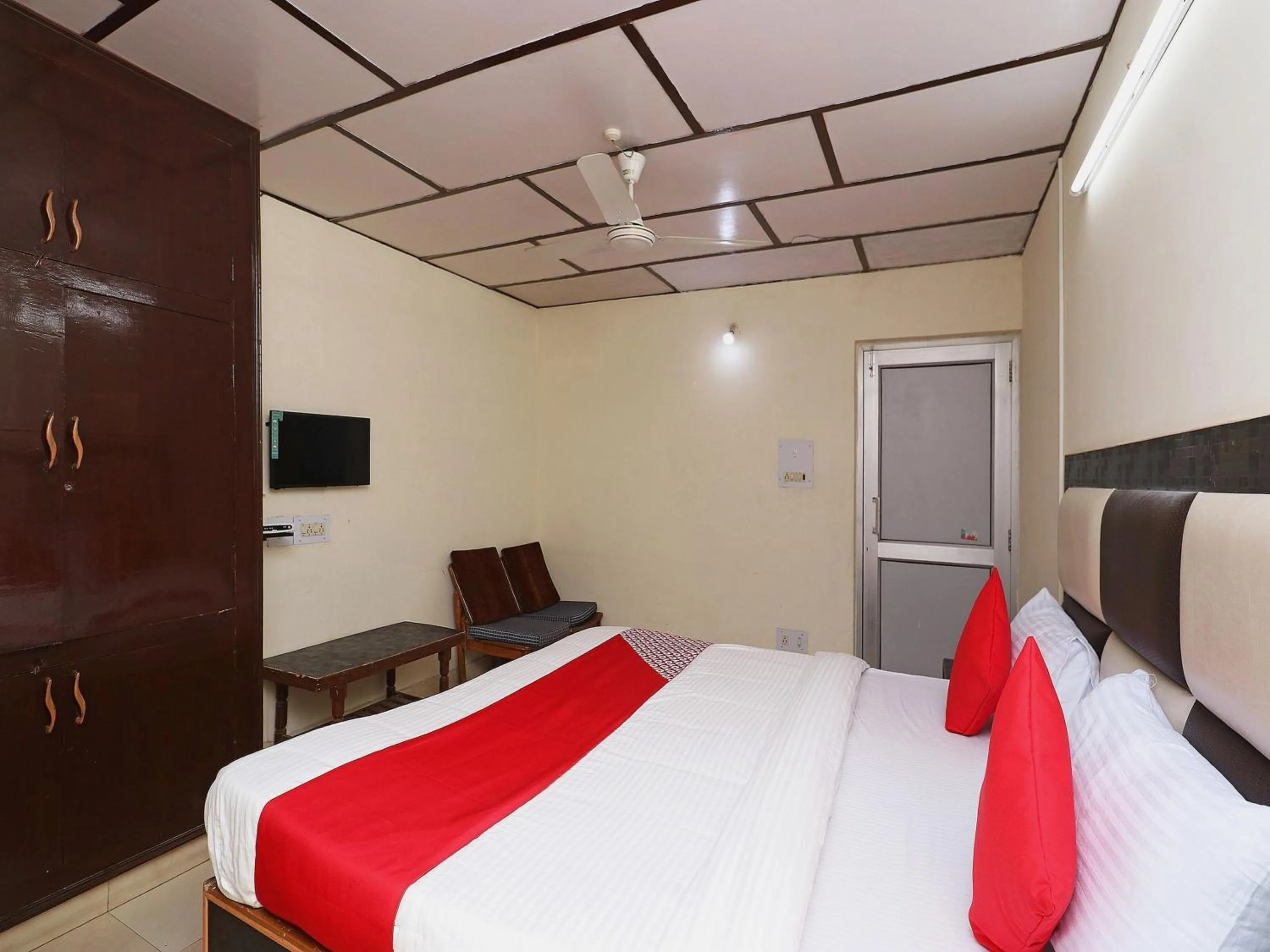 Bedroom, Bed in Super Hotel O Country Lodge