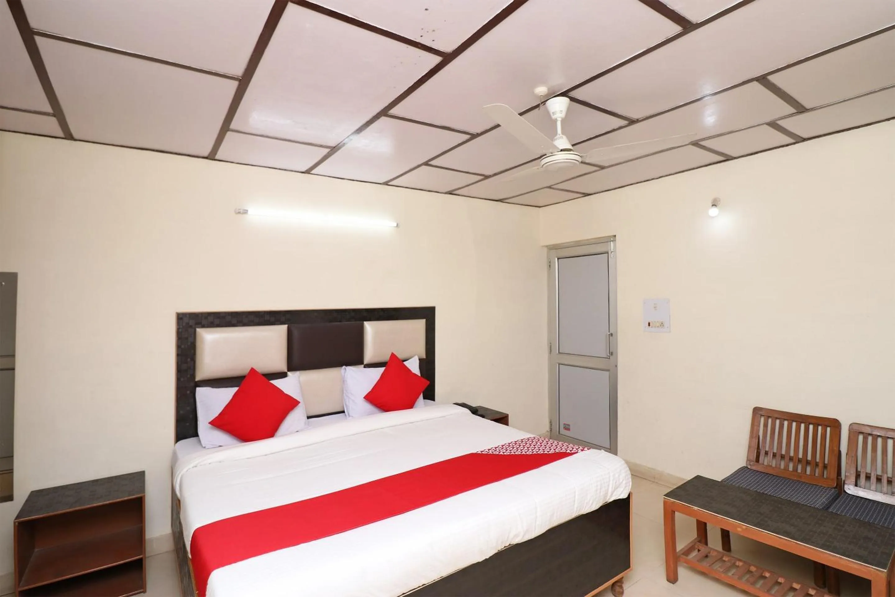 Bedroom, Bed in Super Hotel O Country Lodge