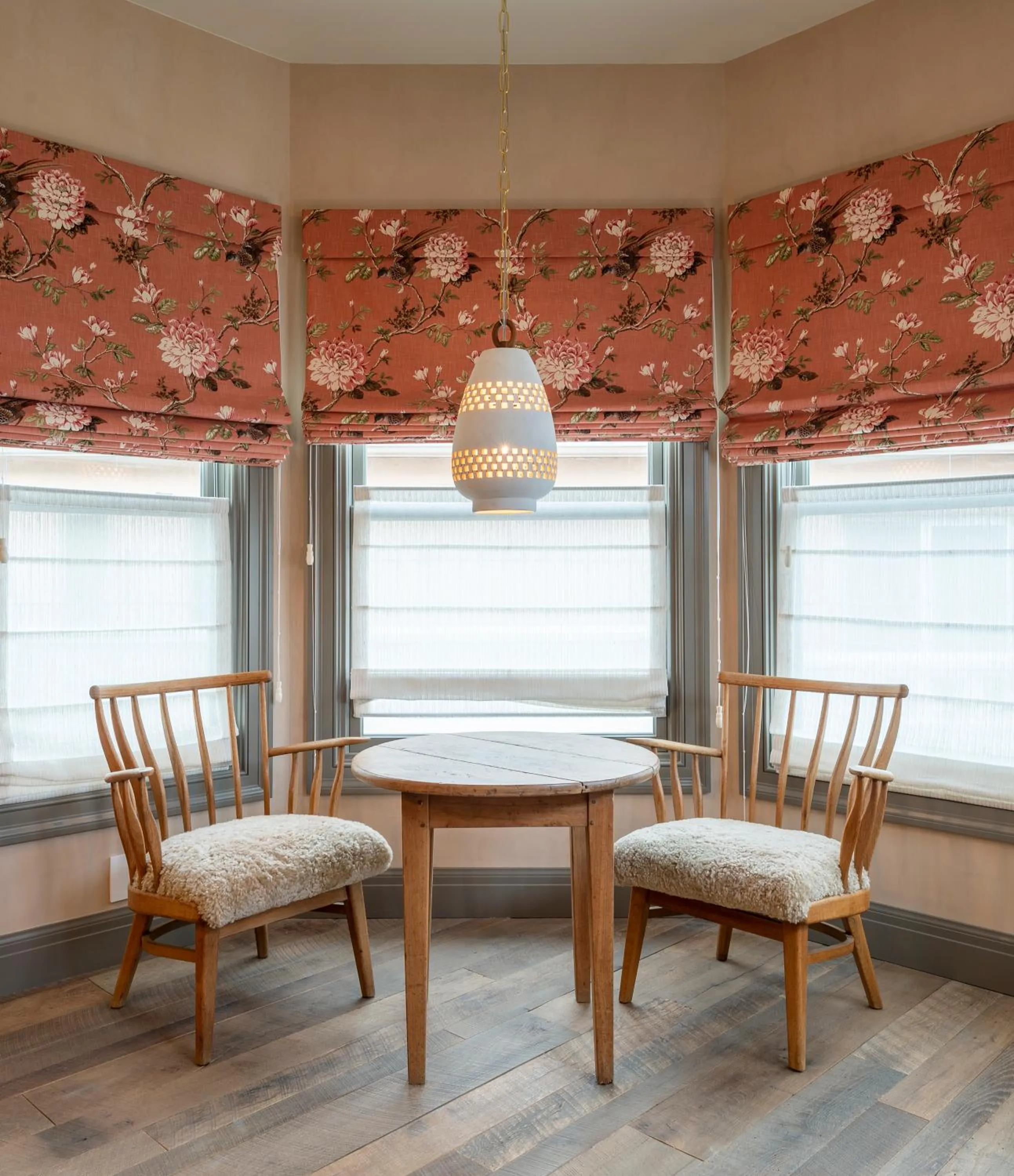 Seating area in Gjelina Hotel