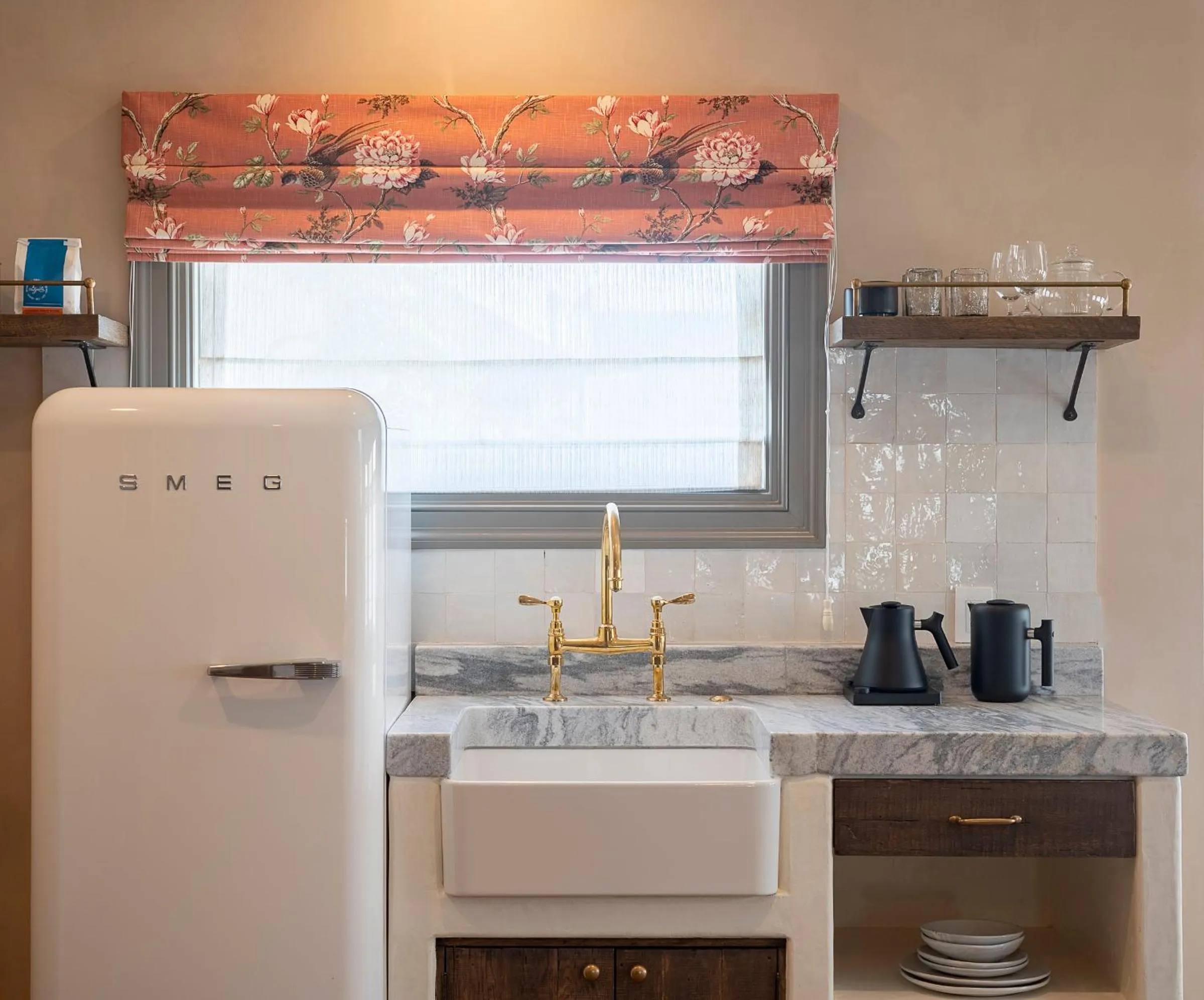 kitchen in Gjelina Hotel