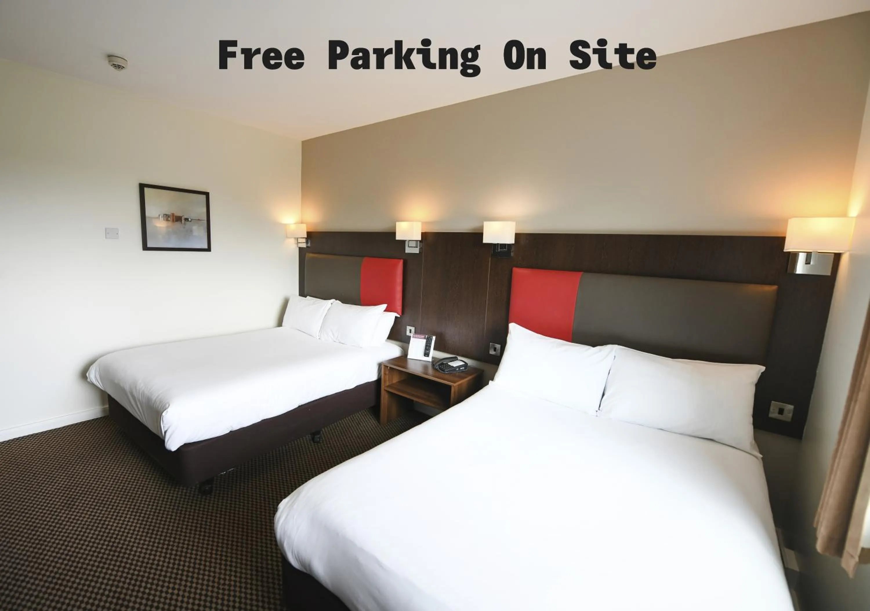 Photo of the whole room, Bed in International Hotel Telford