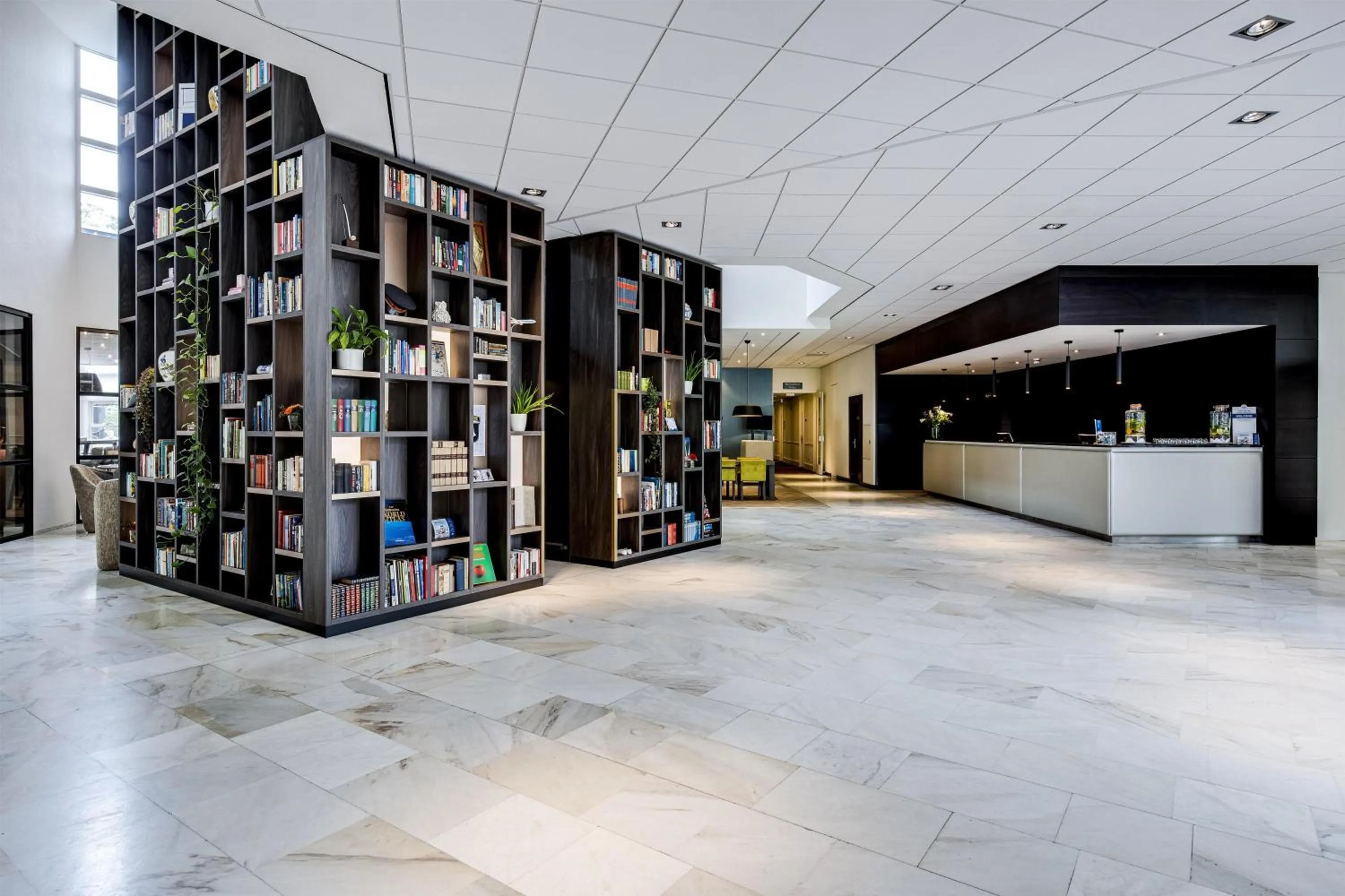 Lobby or reception in NH Bussum Jan Tabak