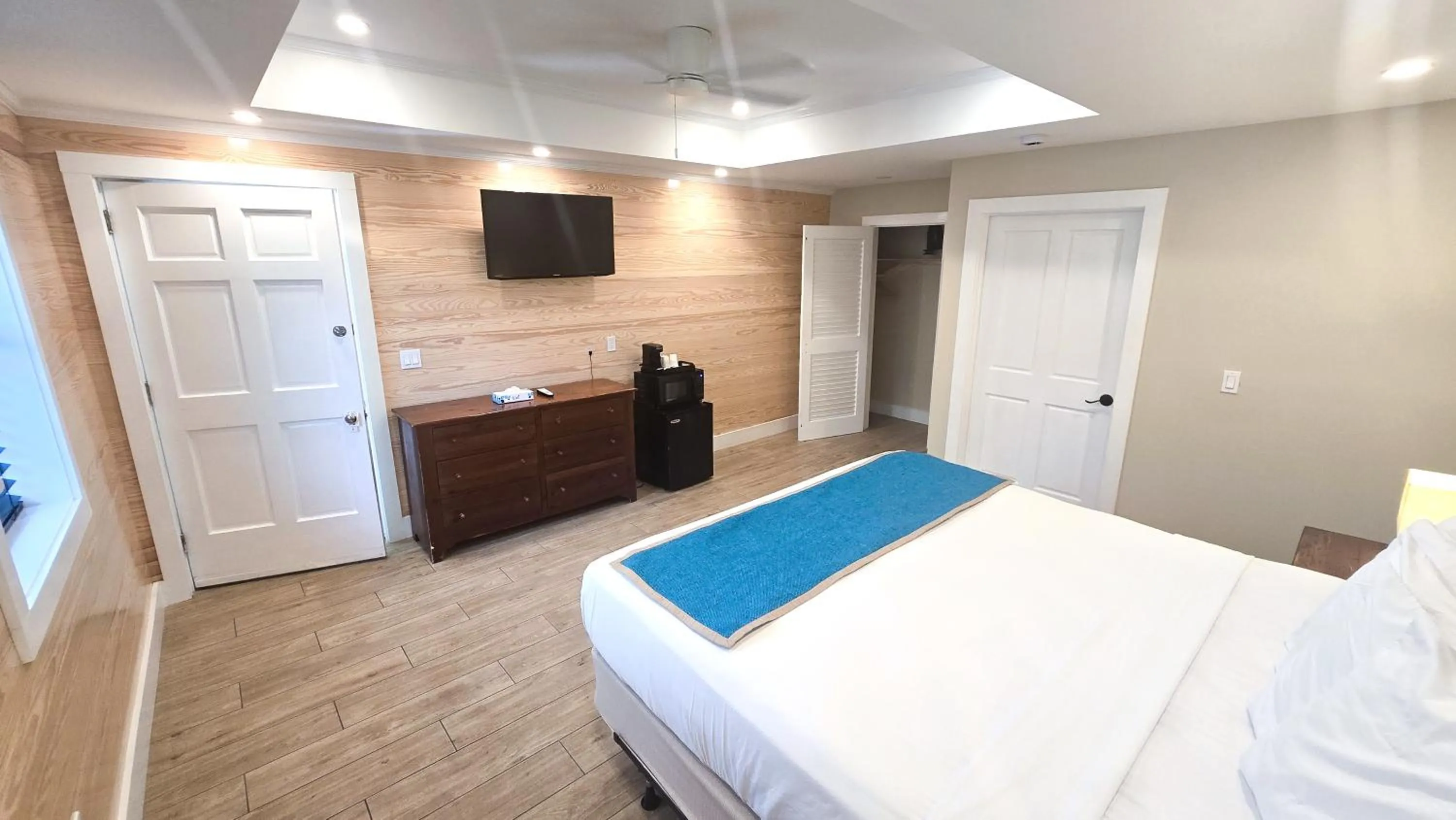 Bed in Seashell Motel