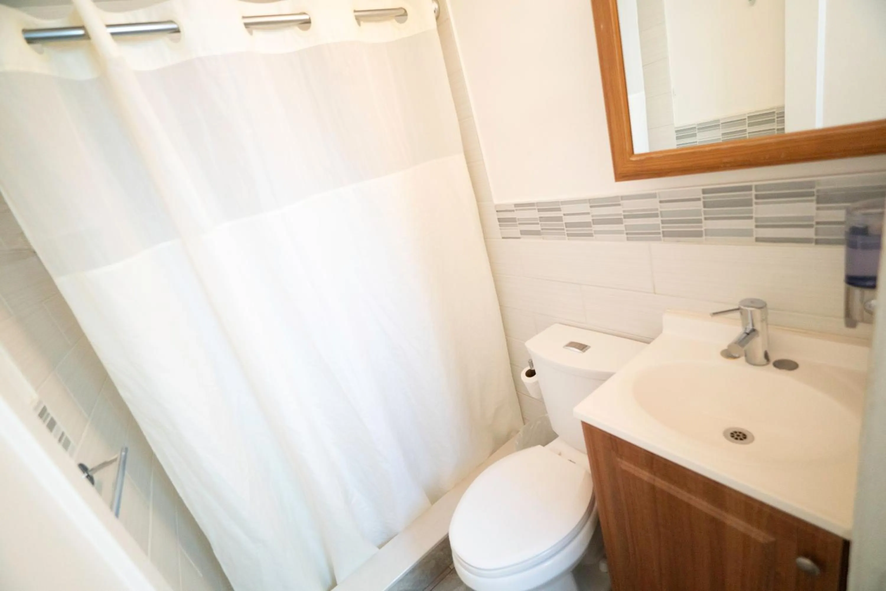 Seashell Motel and International Hostel