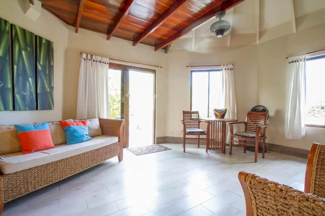 Tamarindo Village Hotel