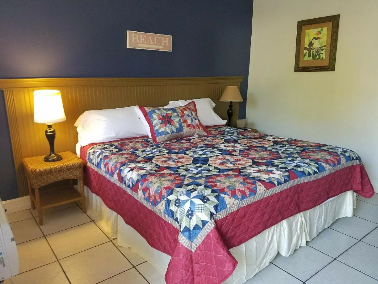 Bed in Lake Side Lodge