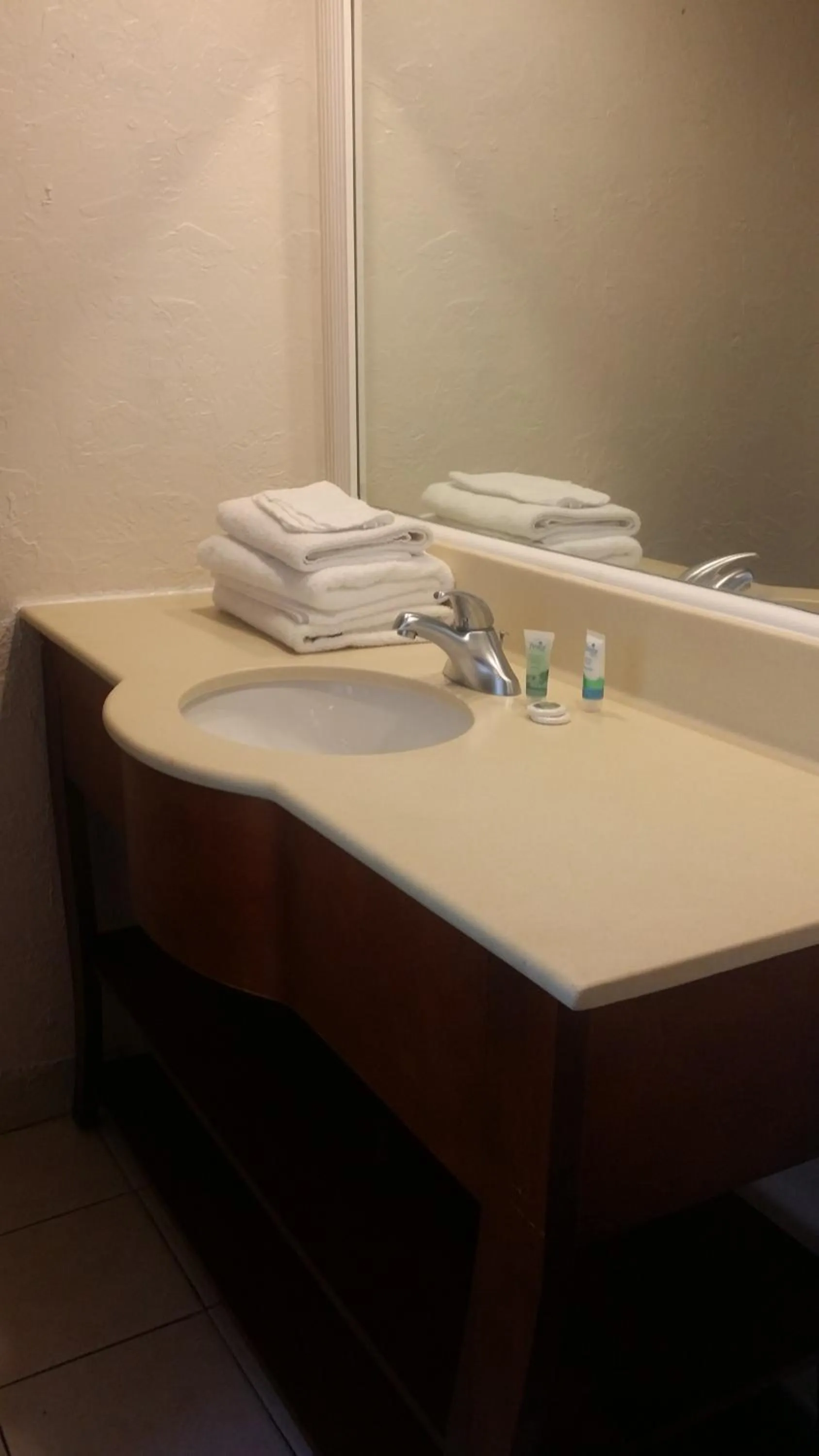 Bathroom in Lake Side Lodge