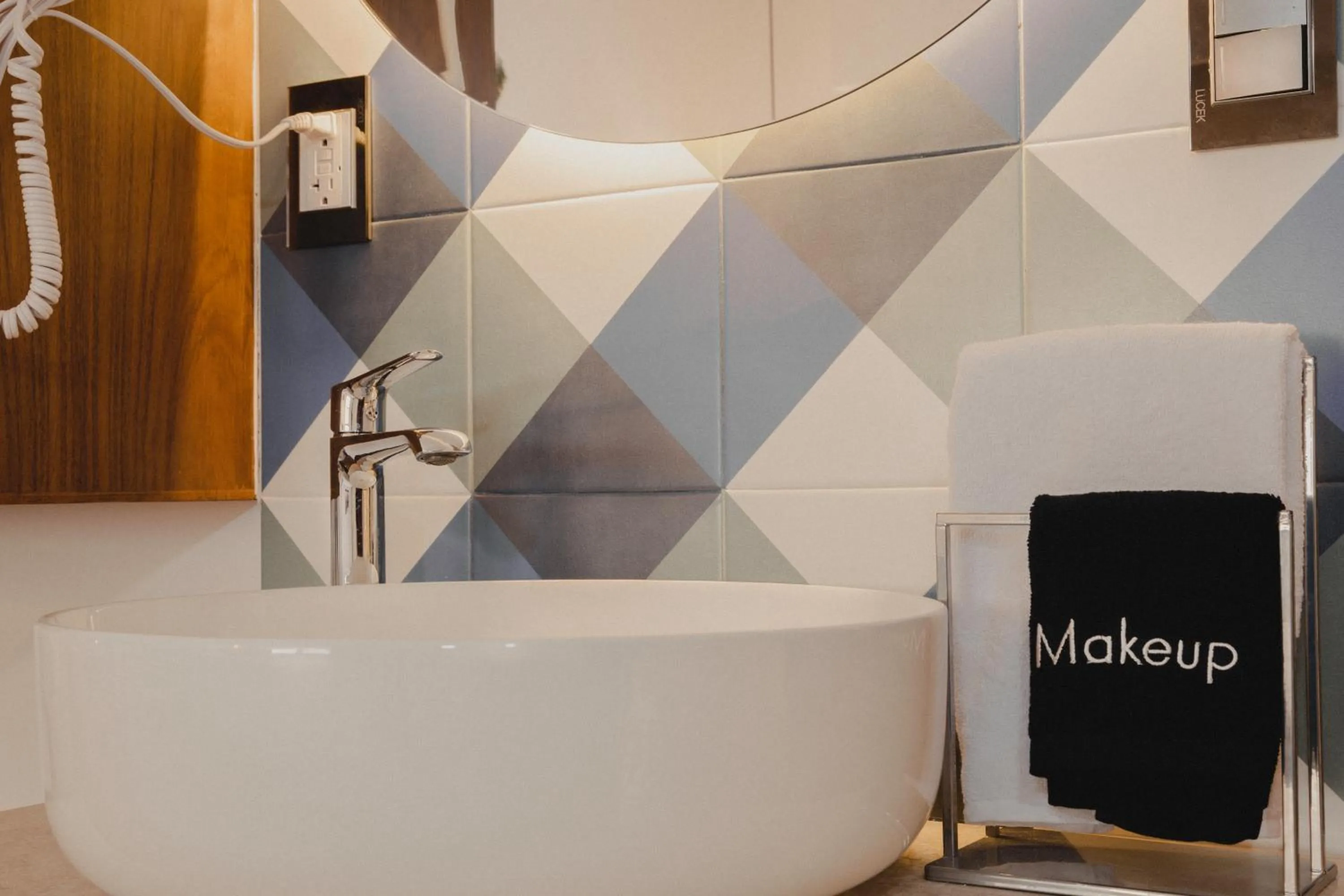 Bathroom in Nuxká Hotel