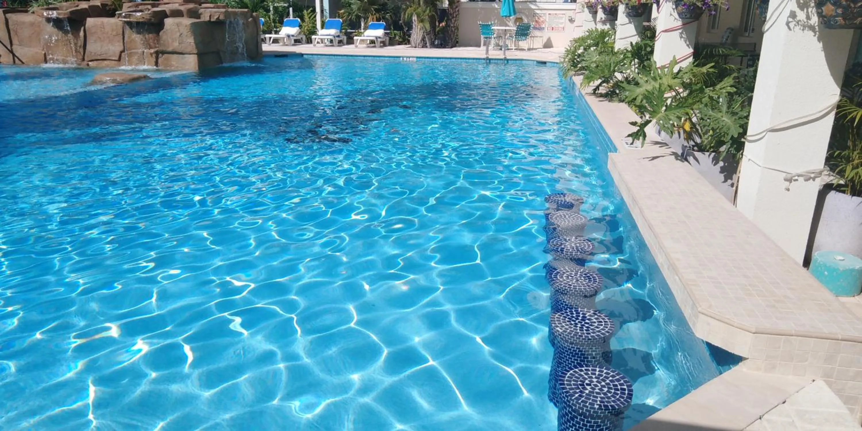 Swimming pool in Seven Mile Beach Resort