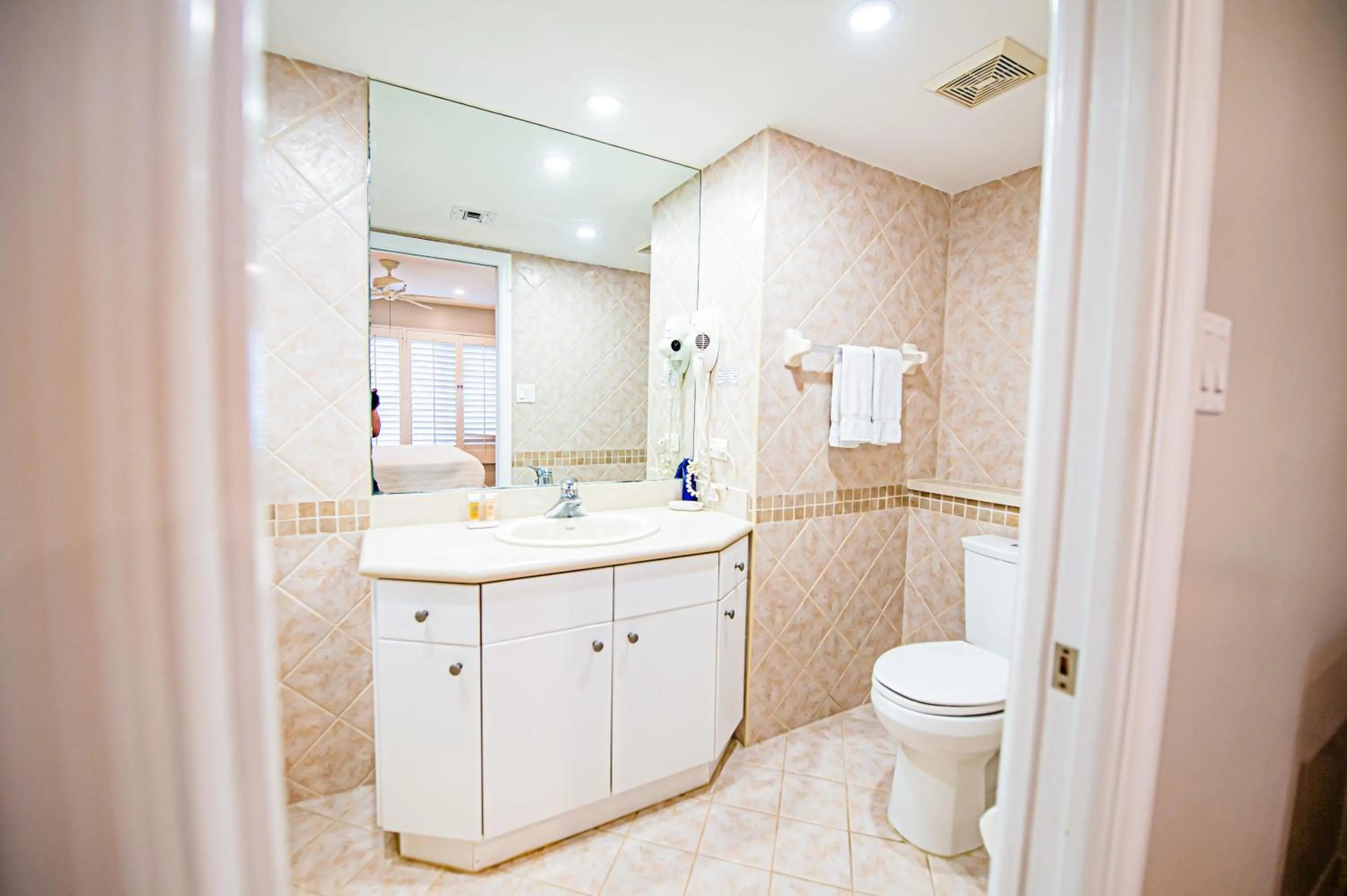 Bathroom in Seven Mile Beach Resort