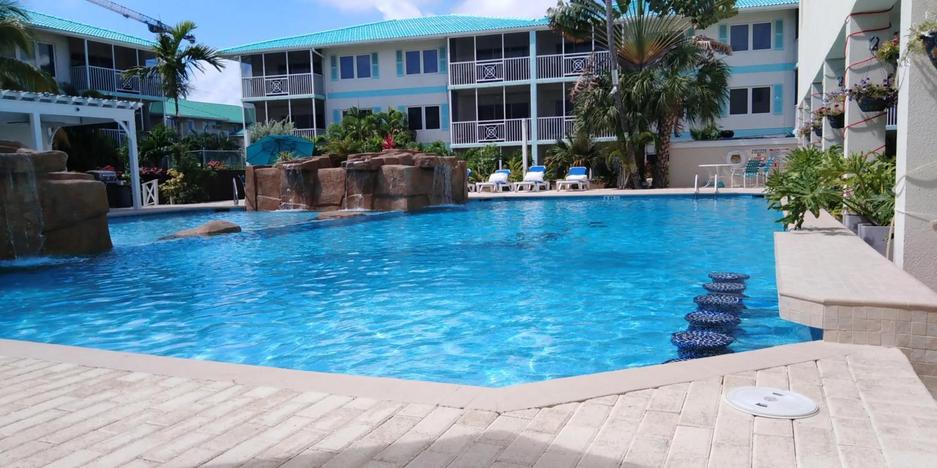 Swimming pool in Seven Mile Beach Resort