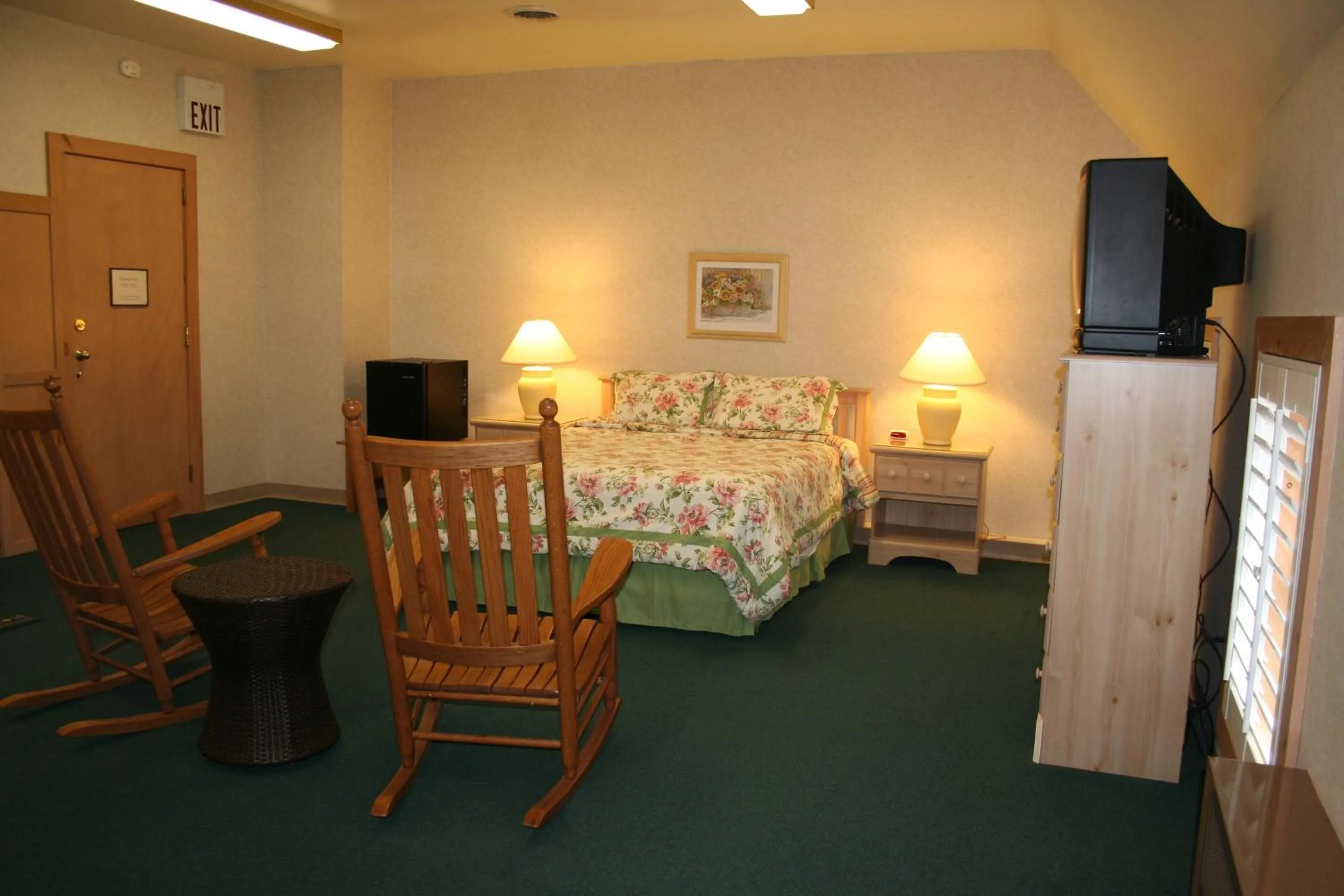 Bed in Visions Inn
