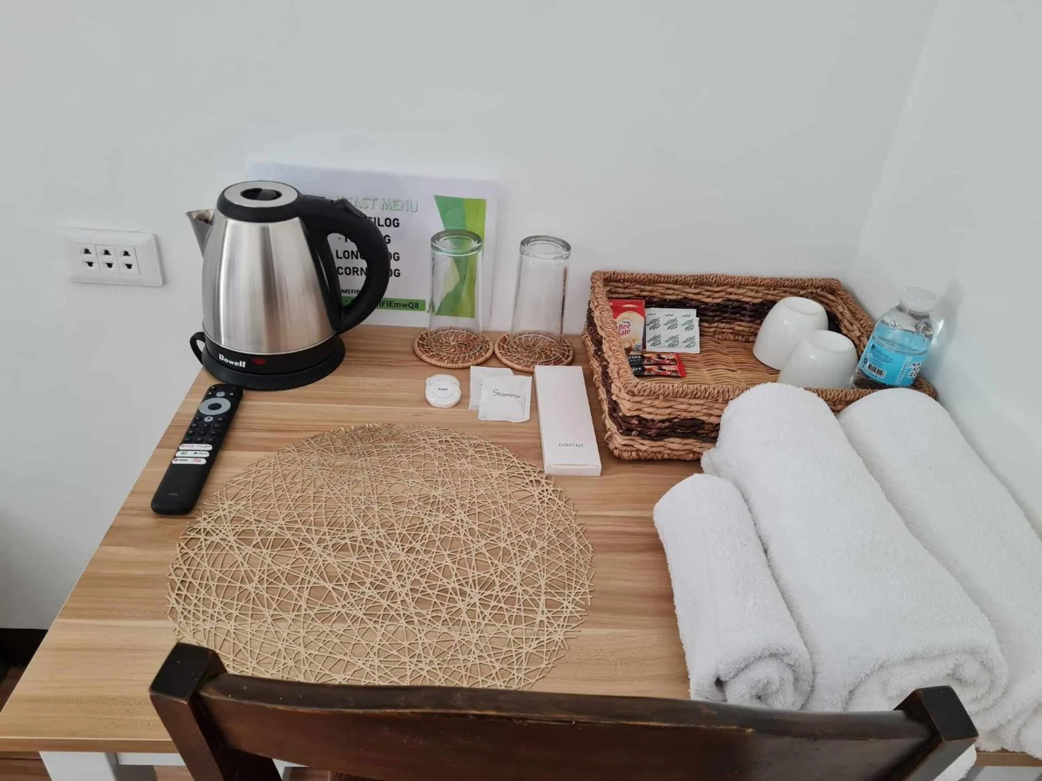 Coffee/tea facilities in Hideaways Restobar and Resort