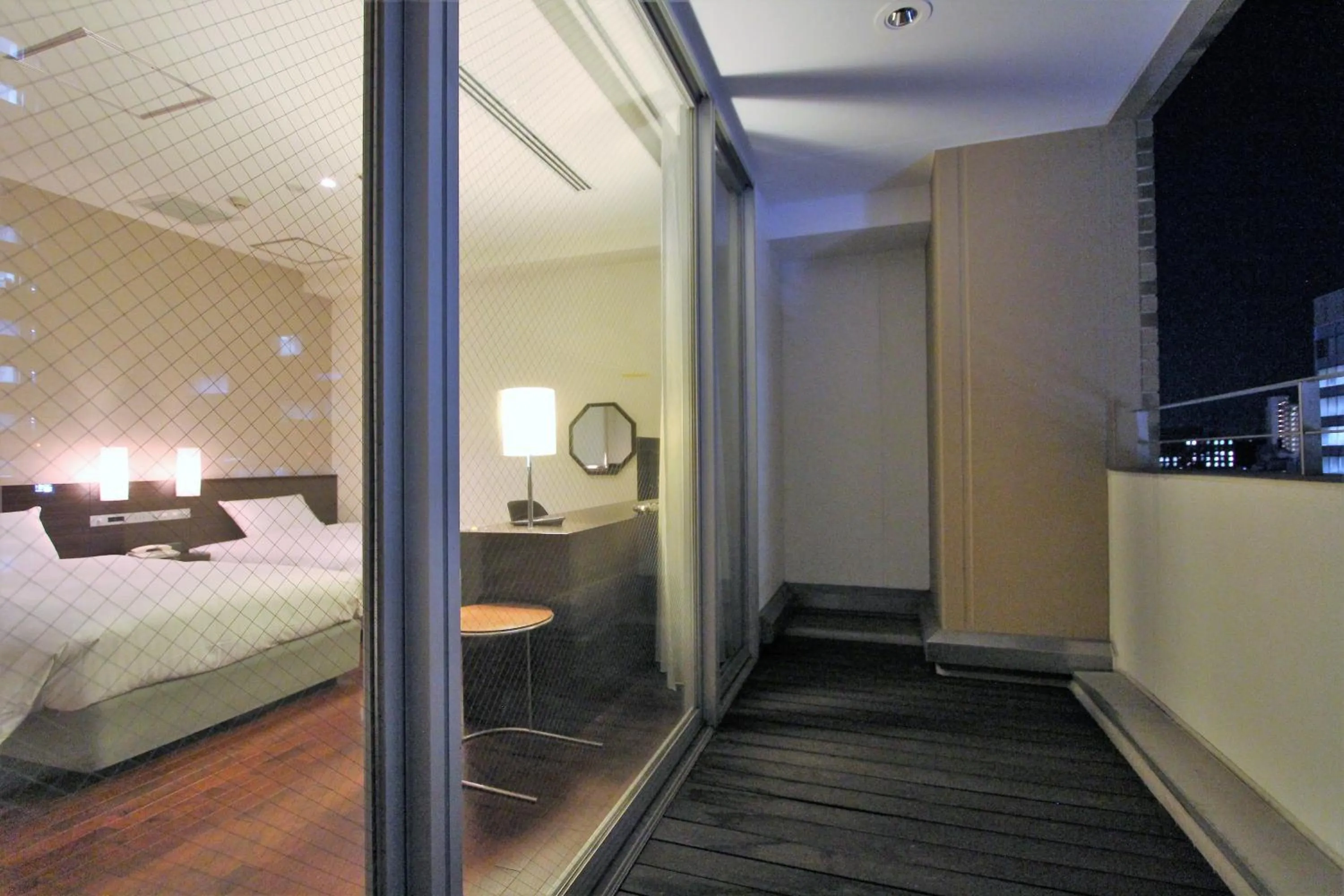 Balcony/Terrace, Bed in KOKO HOTEL Sendai Kotodai Park