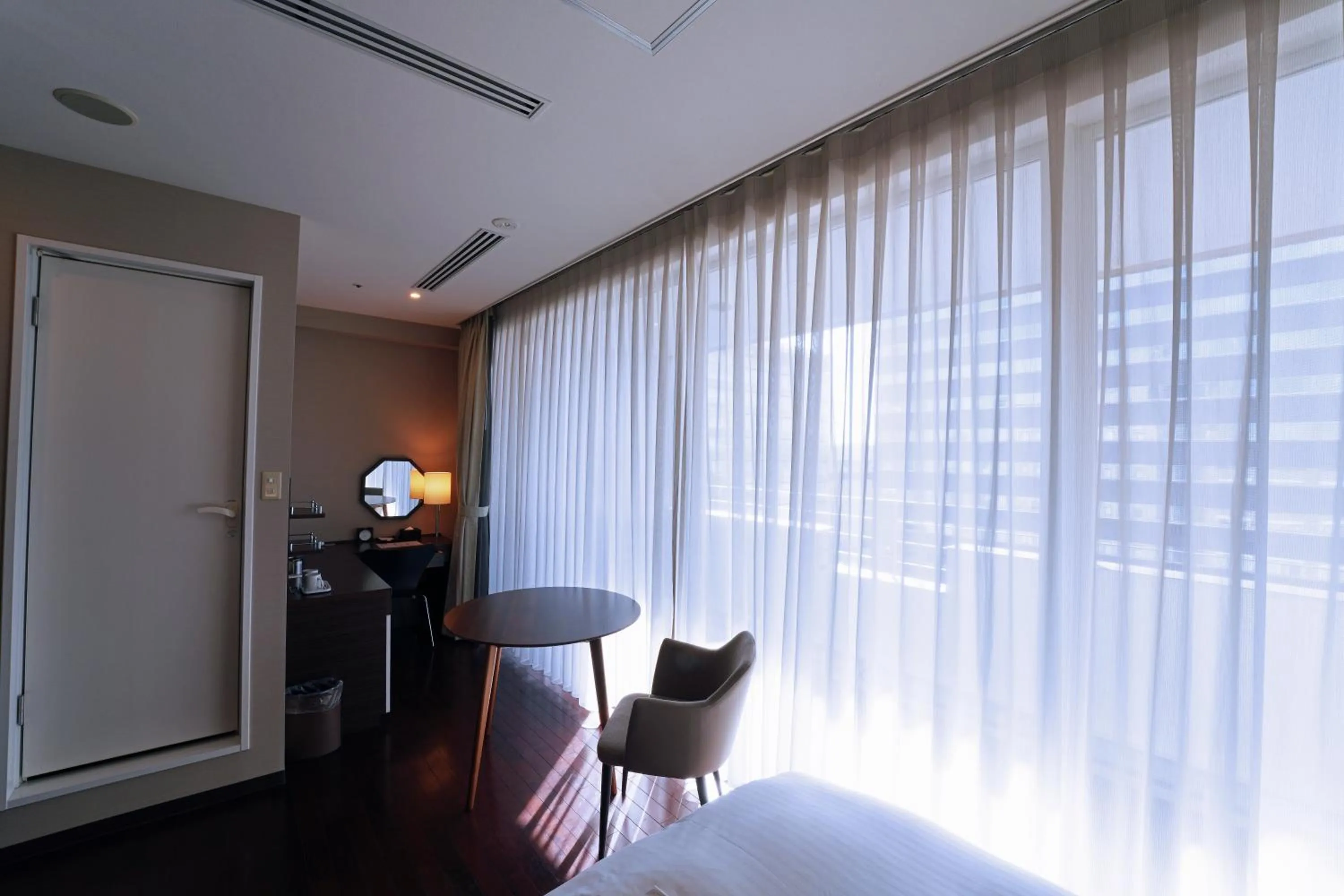 Photo of the whole room, Bed in KOKO HOTEL Sendai Kotodai Park
