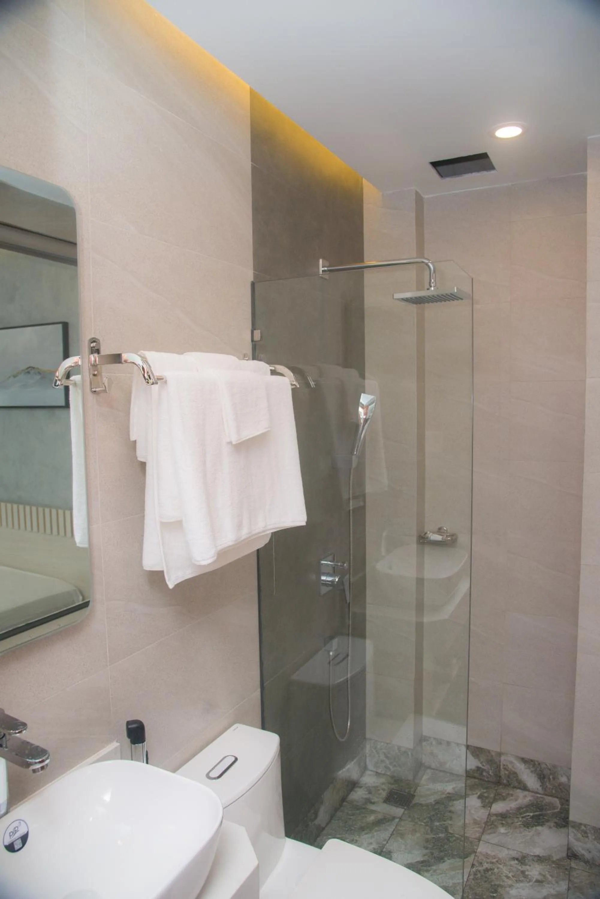 Shower in Y'S Sea House Hotel