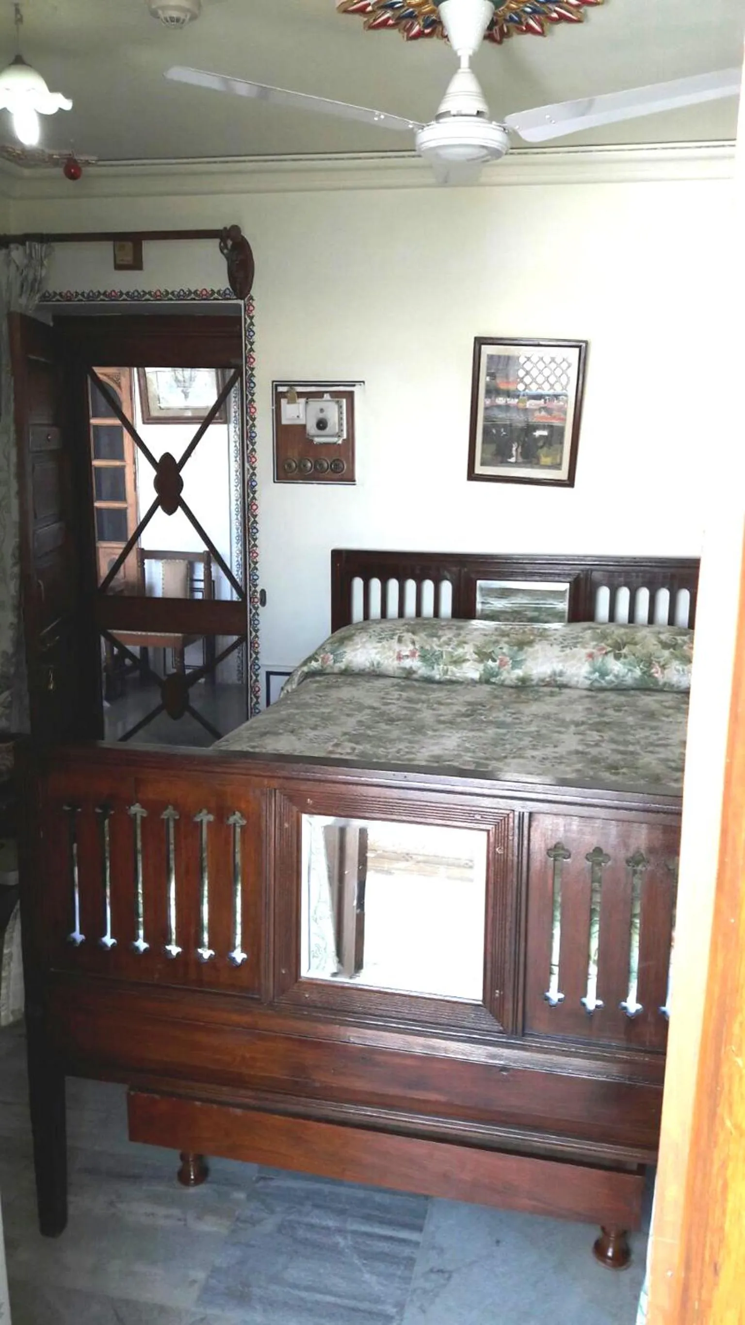 Bedroom in Hotel Pushkar Palace