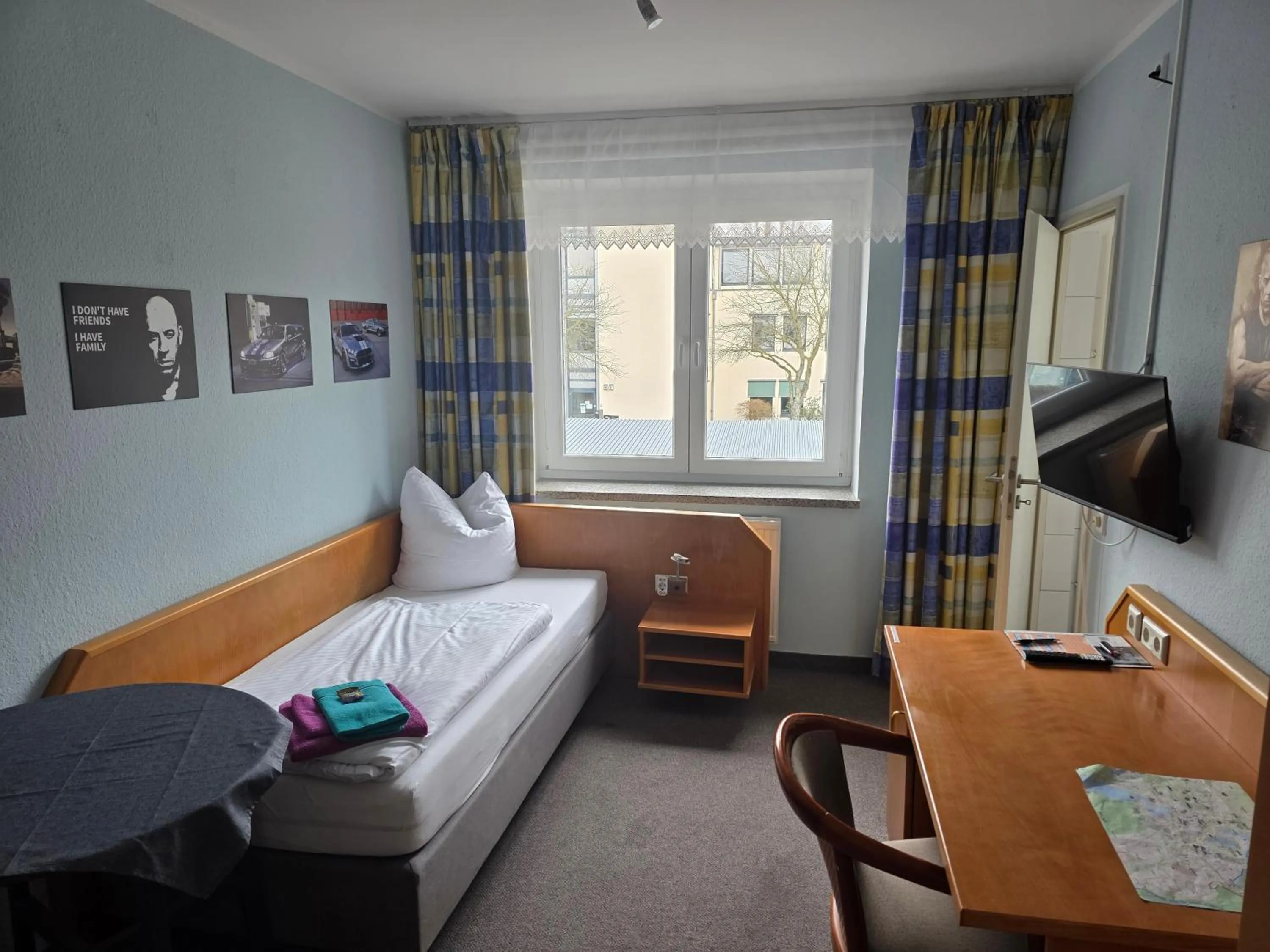 Bed in Pension am Filmpark