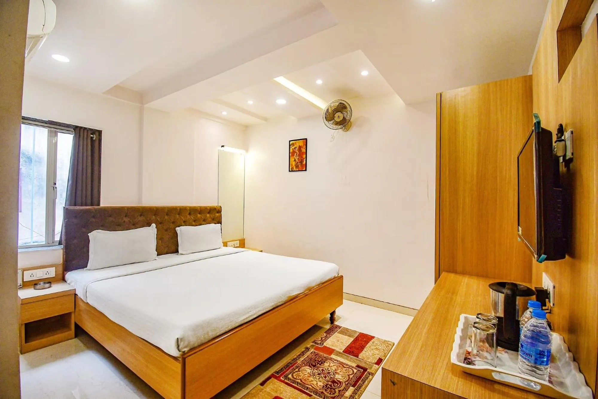 Bed in FabHotel Stay Inn International - Nr Sealdah Station