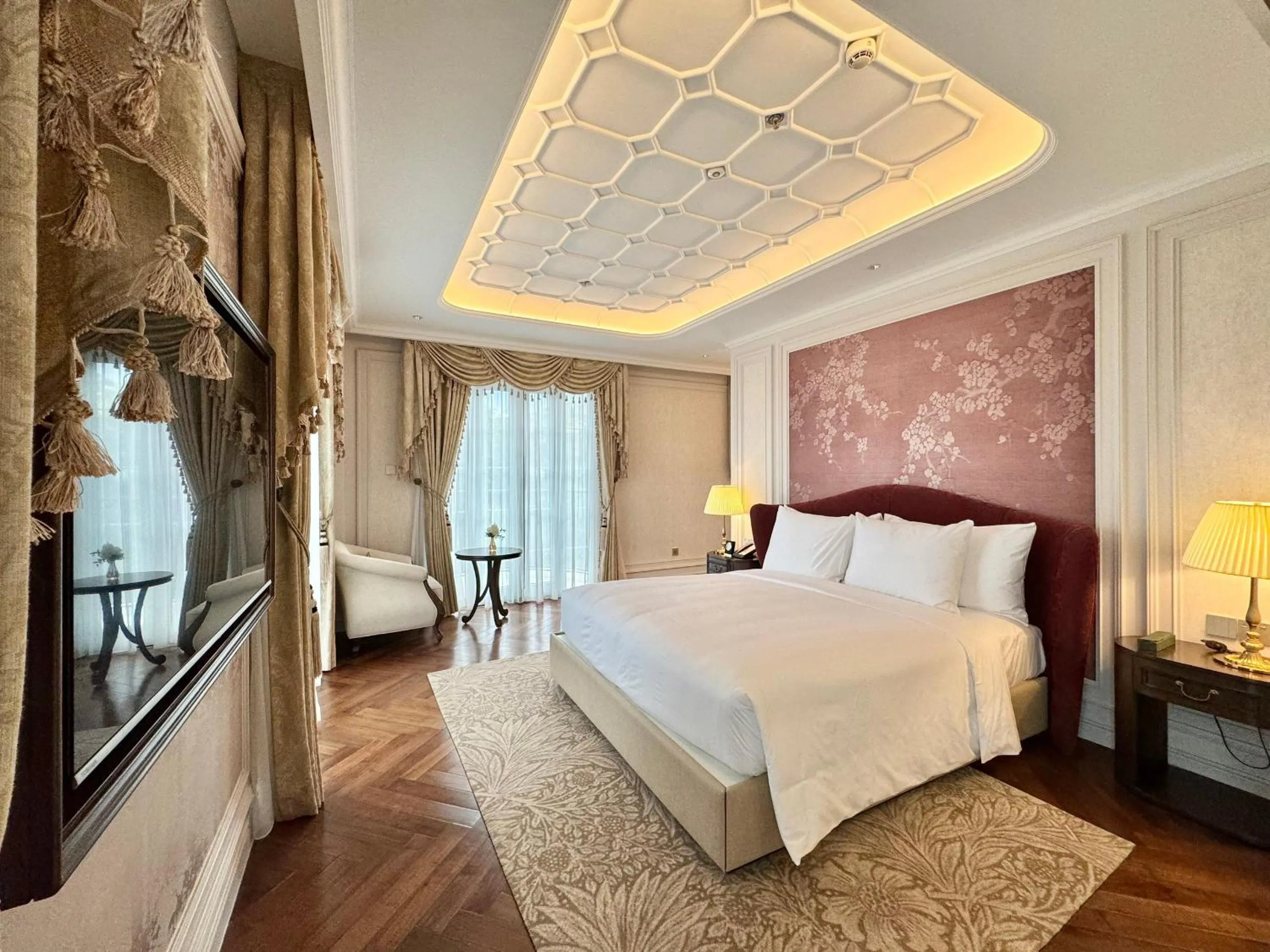 Bed in Golden Sun Hotel - Dalat