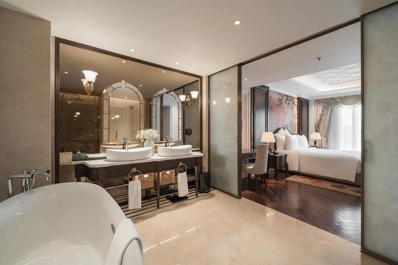 Bed in Golden Sun Hotel - Dalat