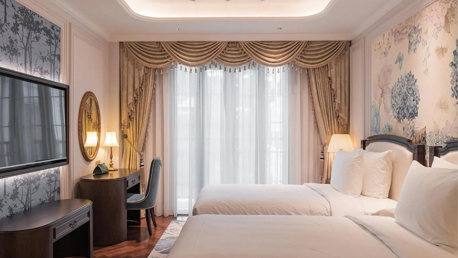 Bed in Golden Sun Hotel - Dalat