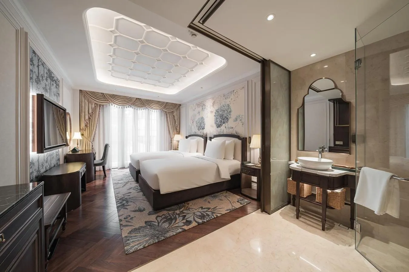 Bed in Golden Sun Hotel - Dalat