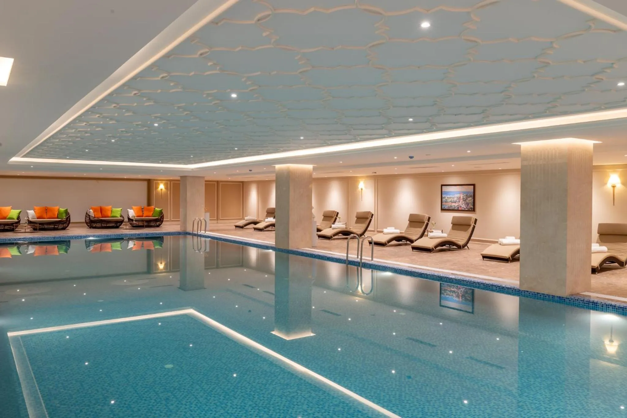 Swimming pool in Golden Sun Hotel - Dalat