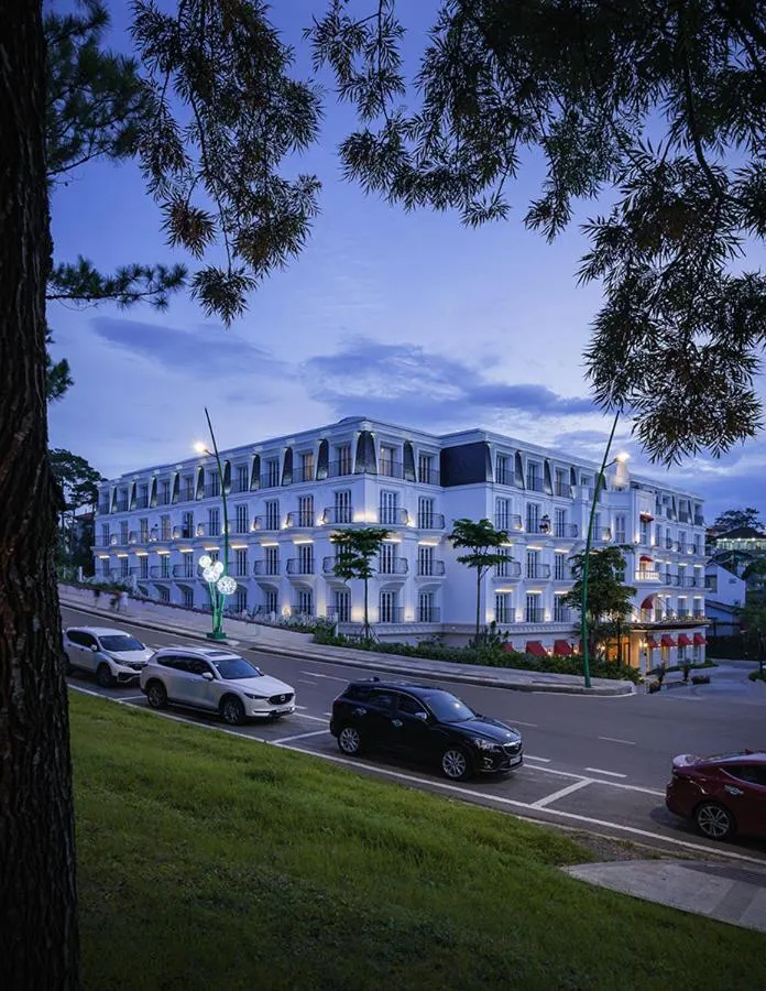 Golden Sun Hotel - Dalat