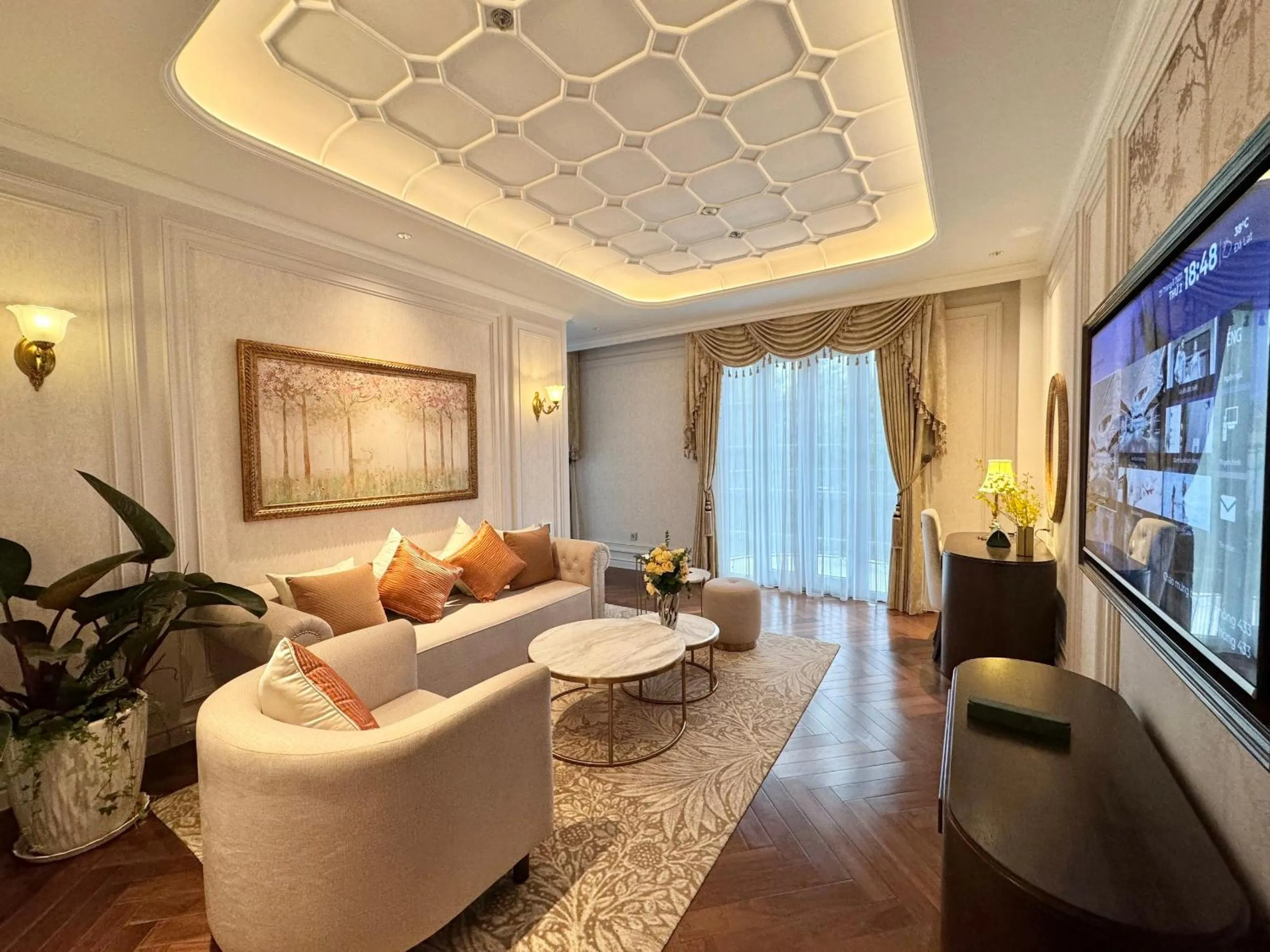 Golden Sun Hotel - Dalat