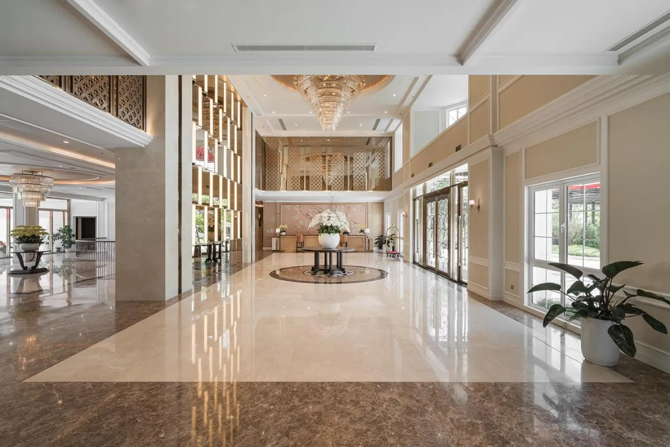 Golden Sun Hotel - Dalat