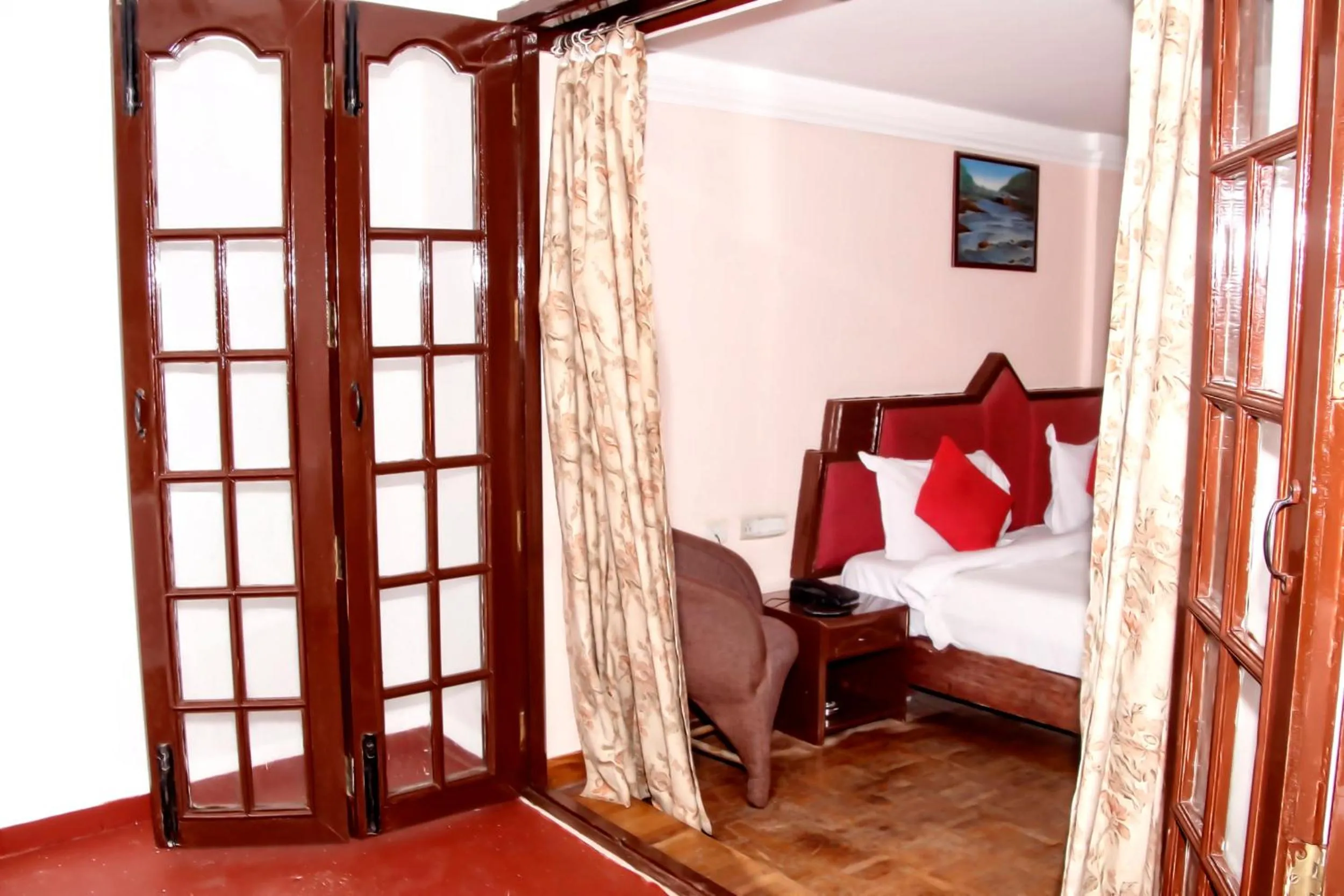 Balcony/Terrace, Bed in Hotel SV International