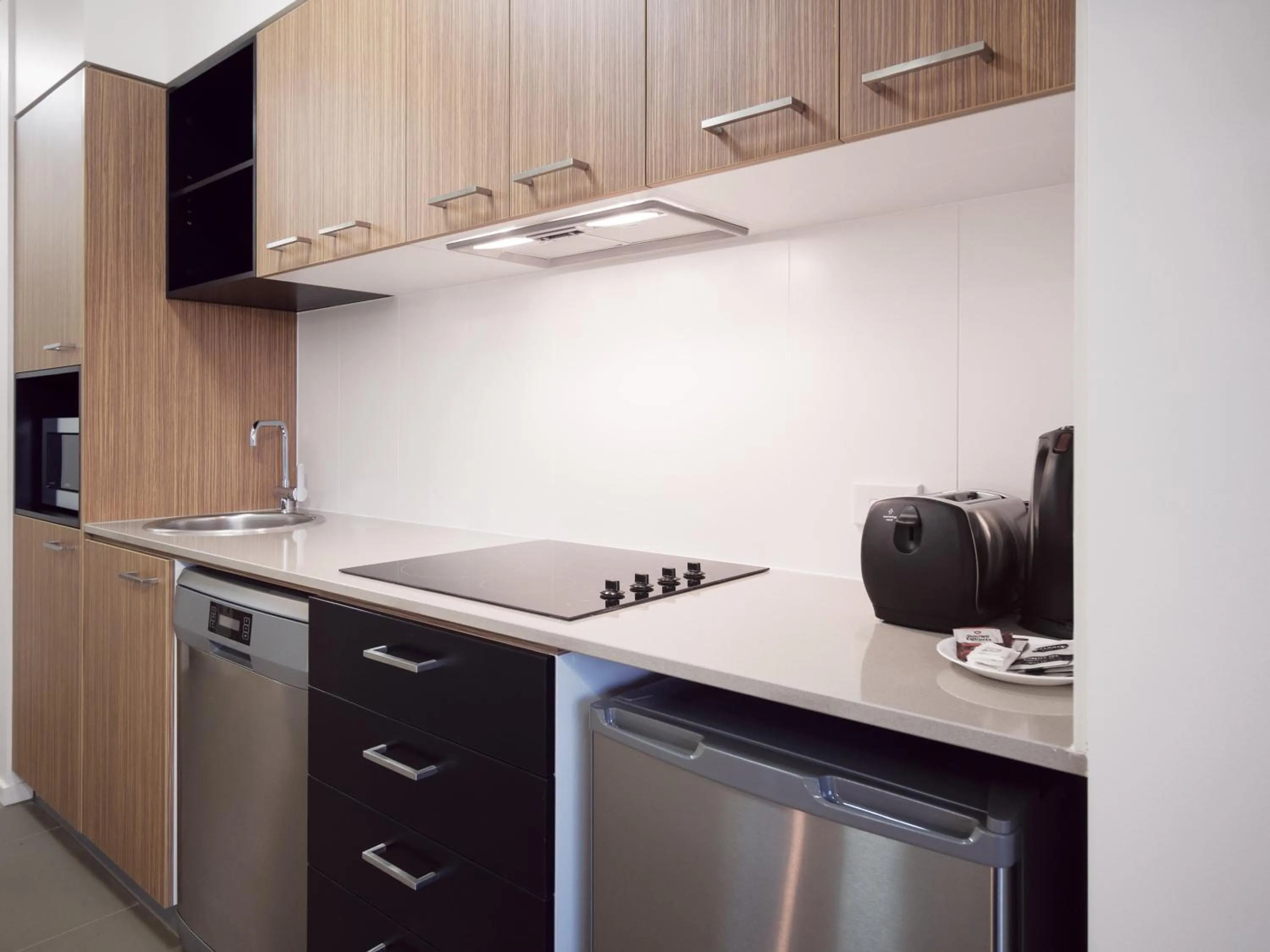 Coffee/tea facilities in Oaks Mackay Rivermarque Hotel