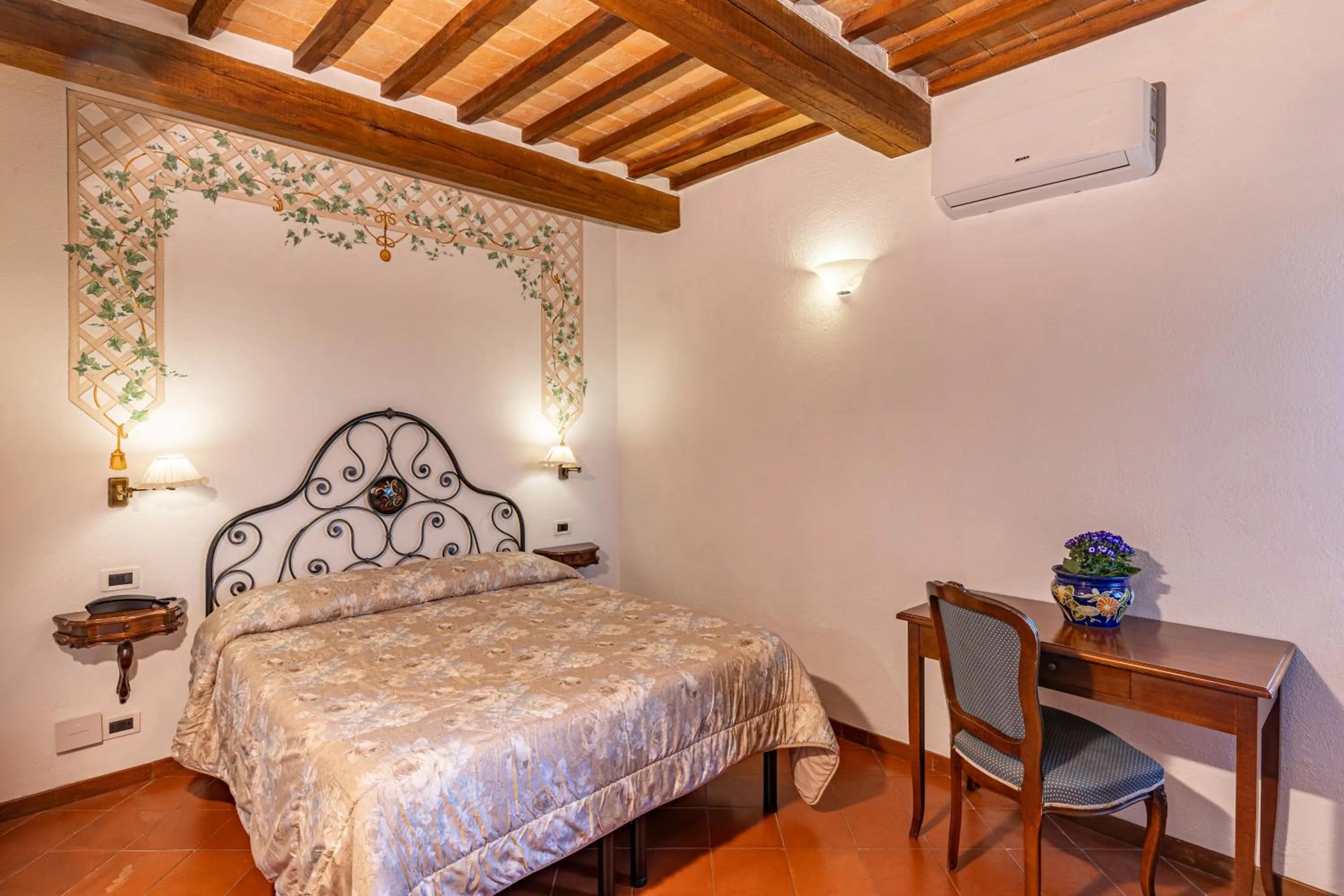 Bed in Hotel Vecchia Oliviera