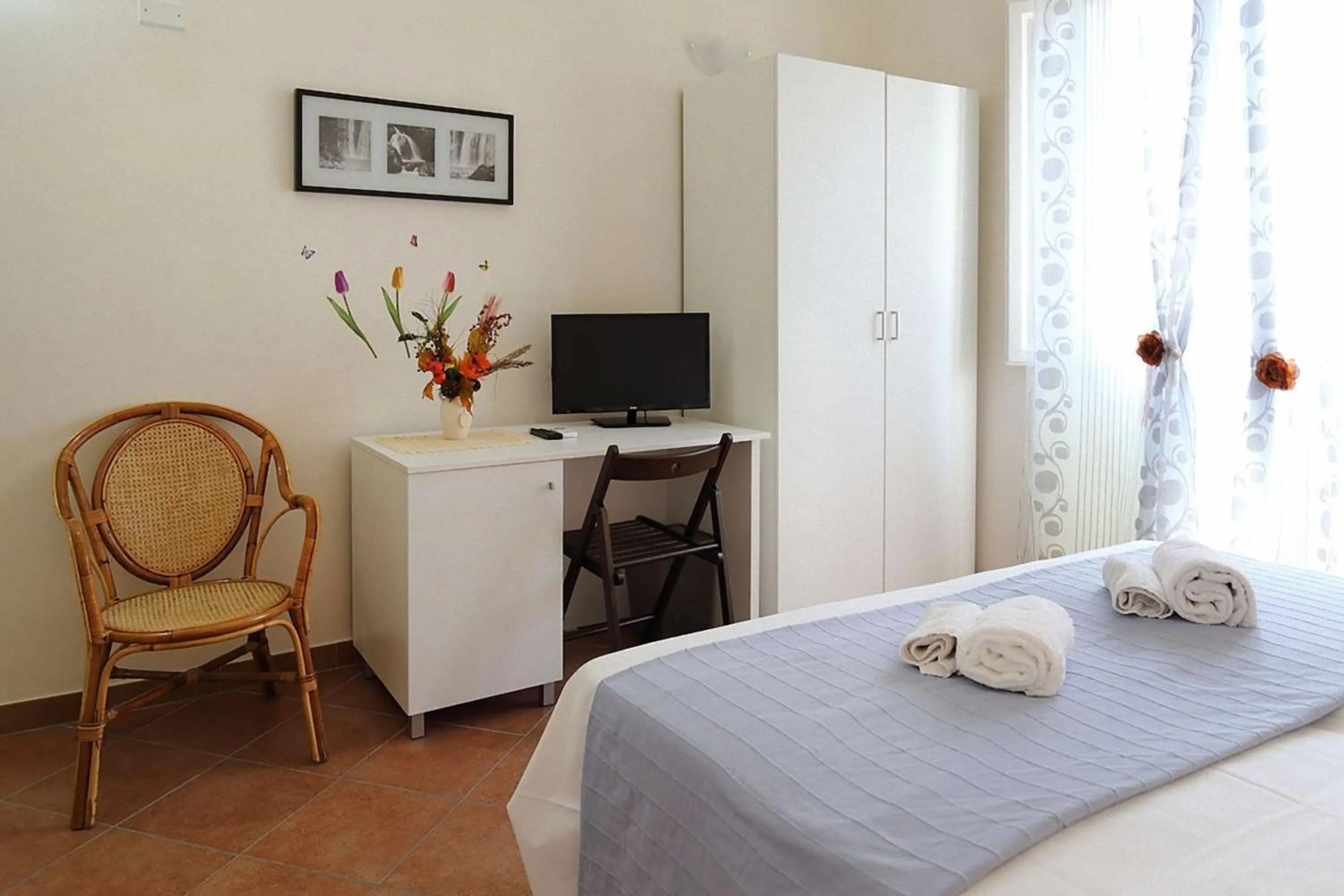 Day, Bed in Mia Palace