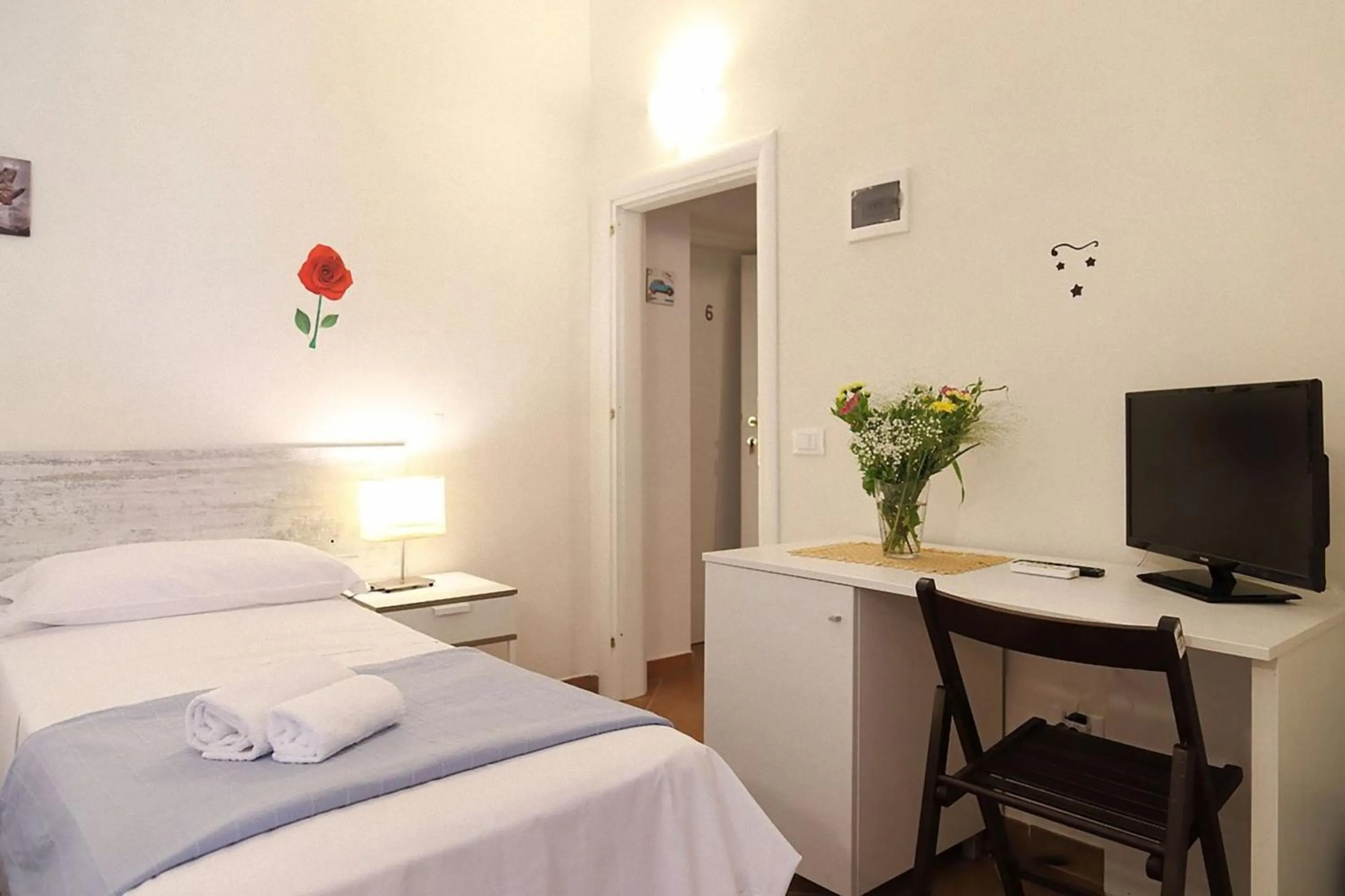 Decorative detail, Bed in Mia Palace