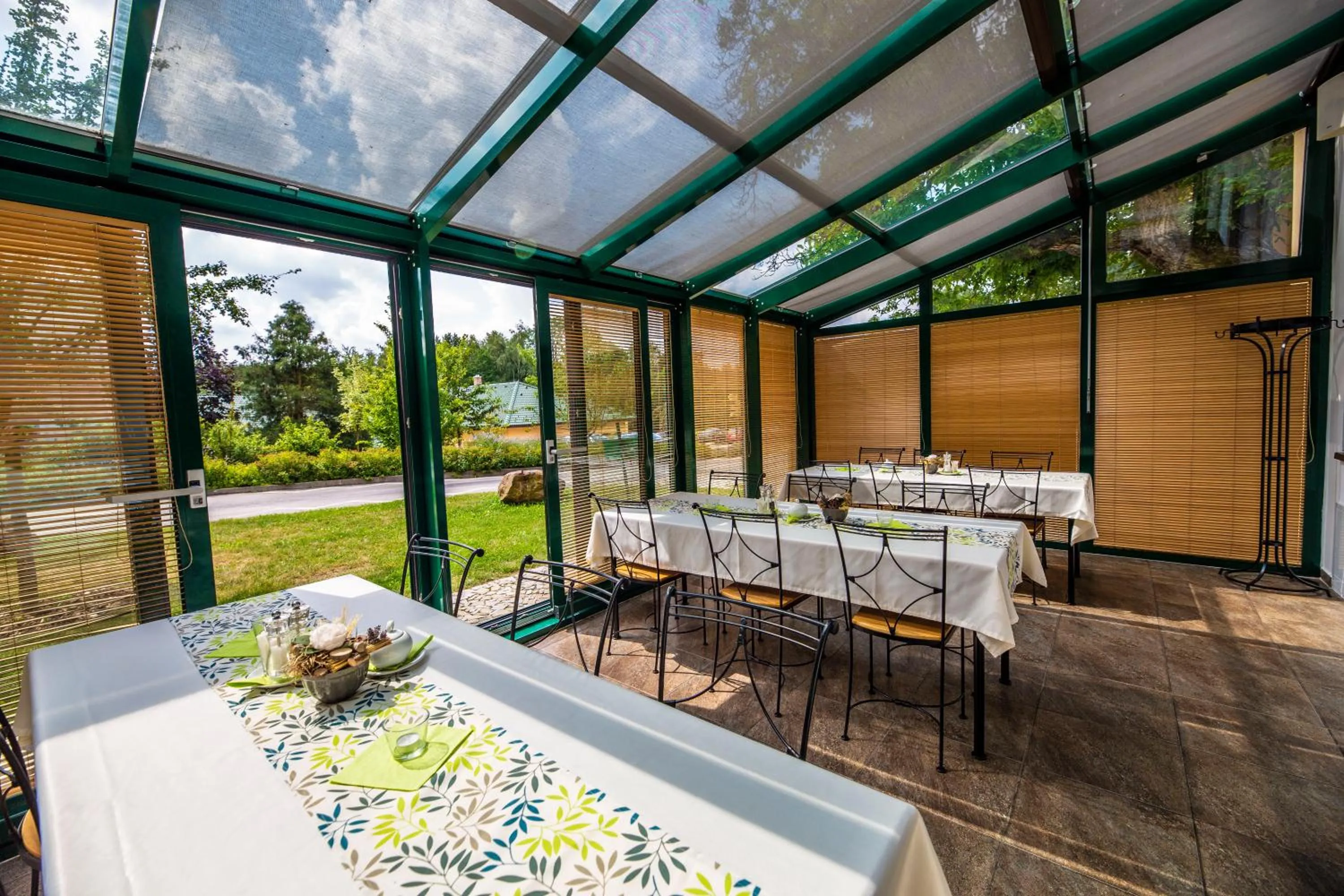 Restaurant/places to eat in Resort Johanka