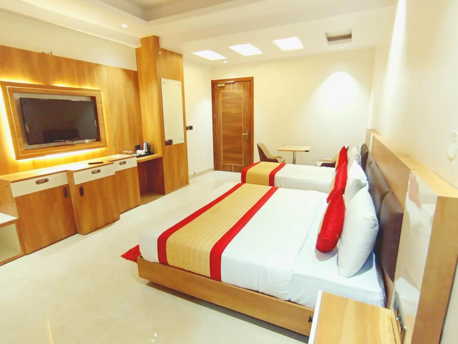 Bed in Masaga by Qcent, Gurugram