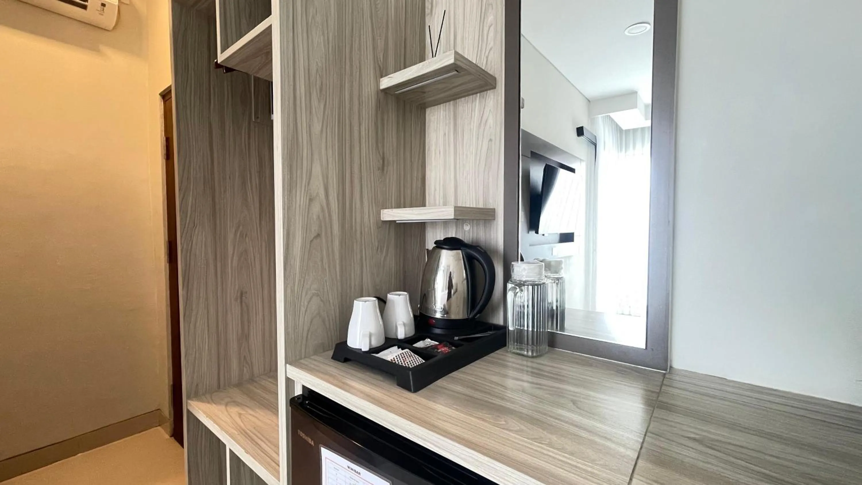 Coffee/tea facilities in The Baliem Hotel