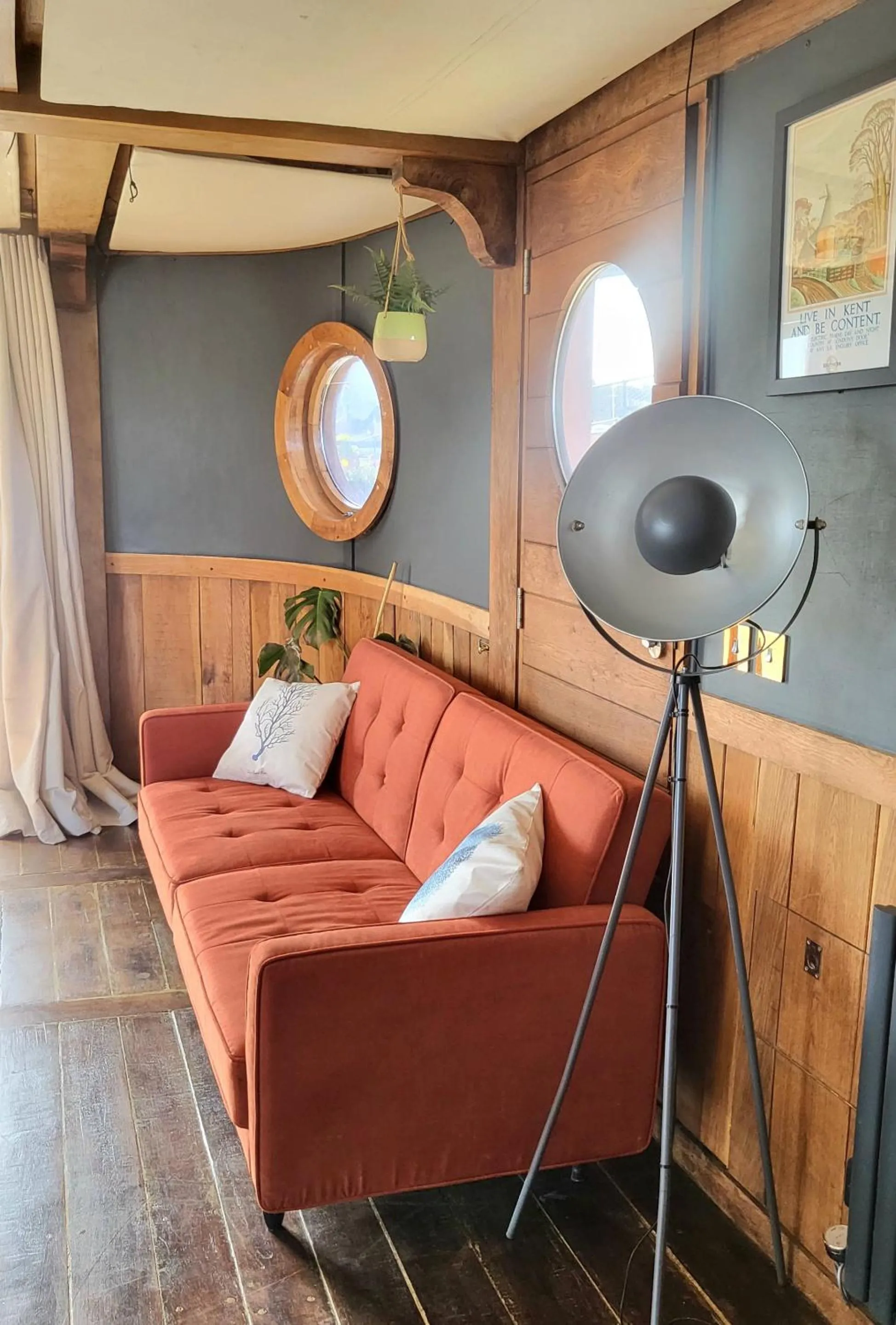 Living room in Inner Dowsing Lightship