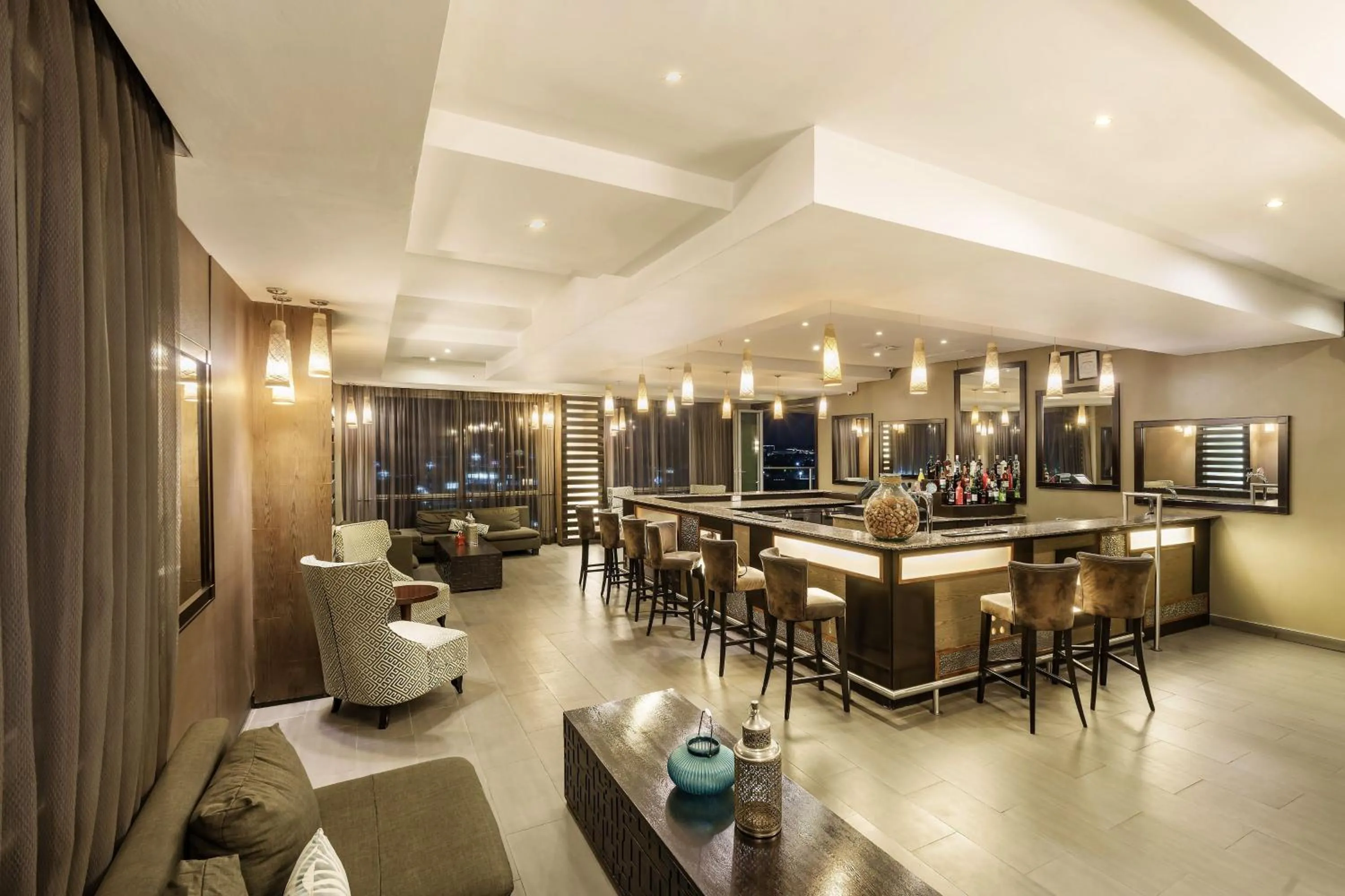 Lounge or bar in Protea Hotel by Marriott Lusaka Tower