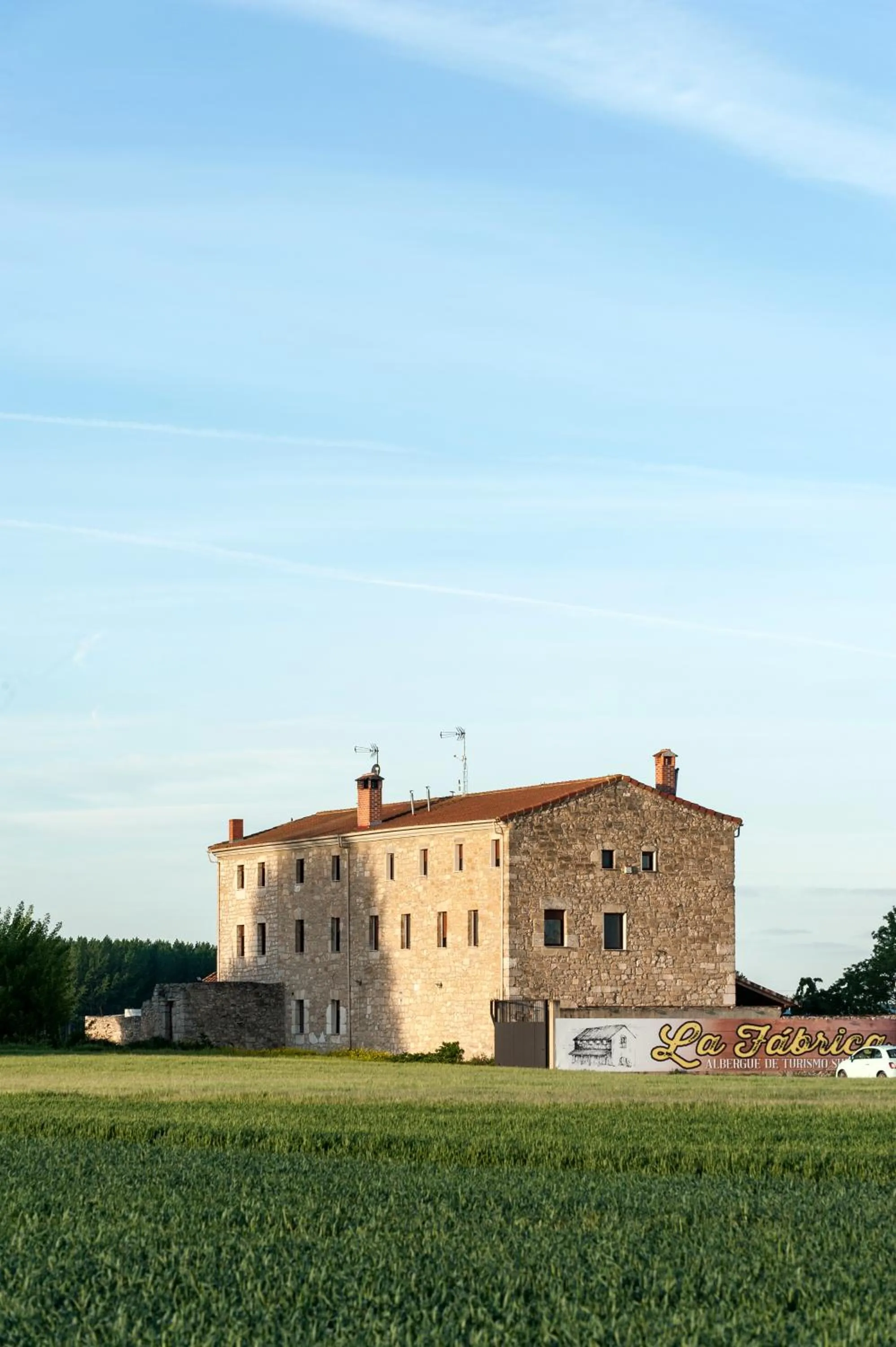 Facade/entrance in Albergue turístico "La Fábrica"