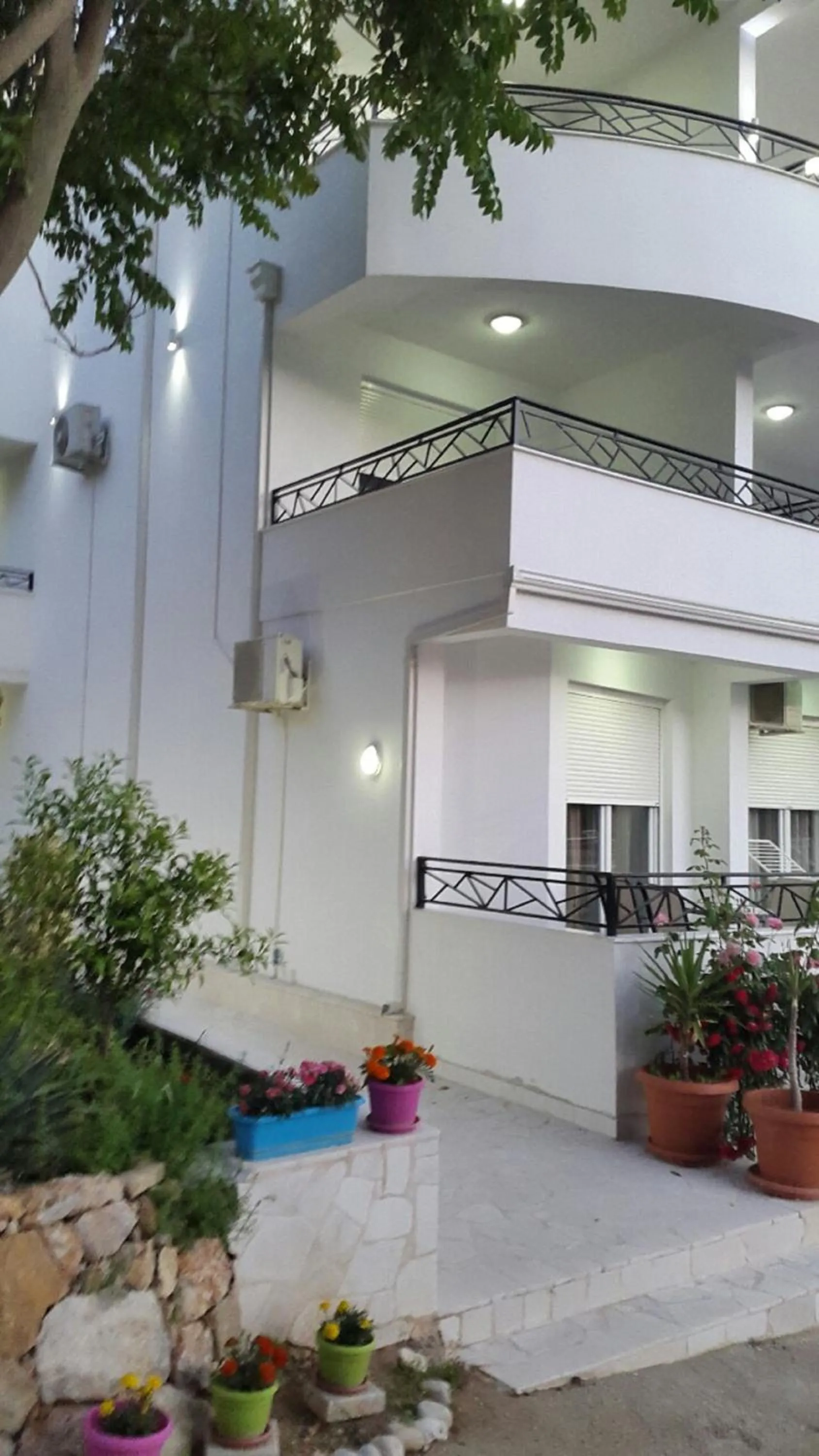 Property building in Apartments Casa Pineta