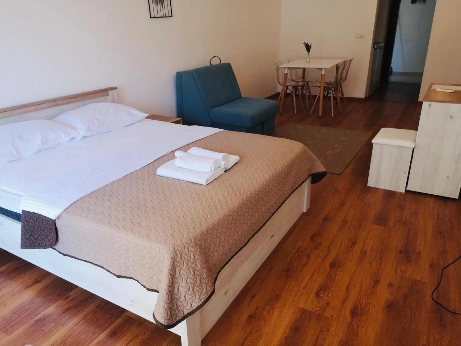 Bed in Apartments Casa Pineta